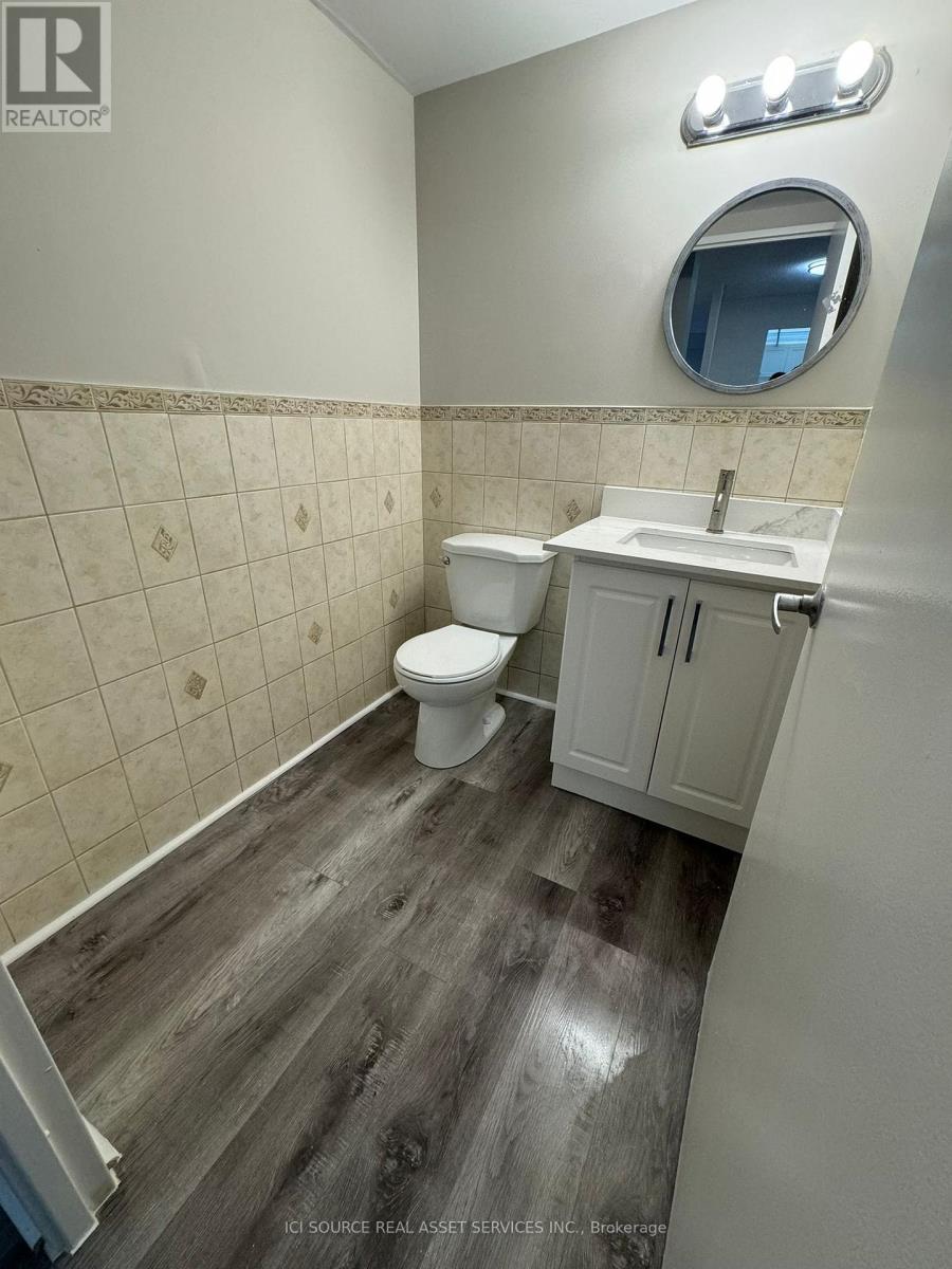 610 - 115 Hillcrest Avenue, Mississauga, Ontario  L5B 3Y9 - Photo 8 - W12949554