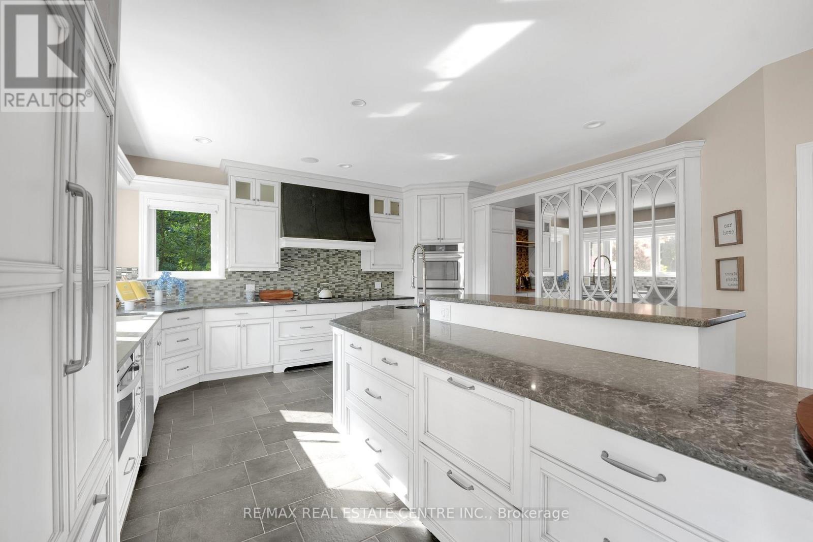 11135 Menzies Court, Milton, Ontario  L0P 1B0 - Photo 16 - W12949558