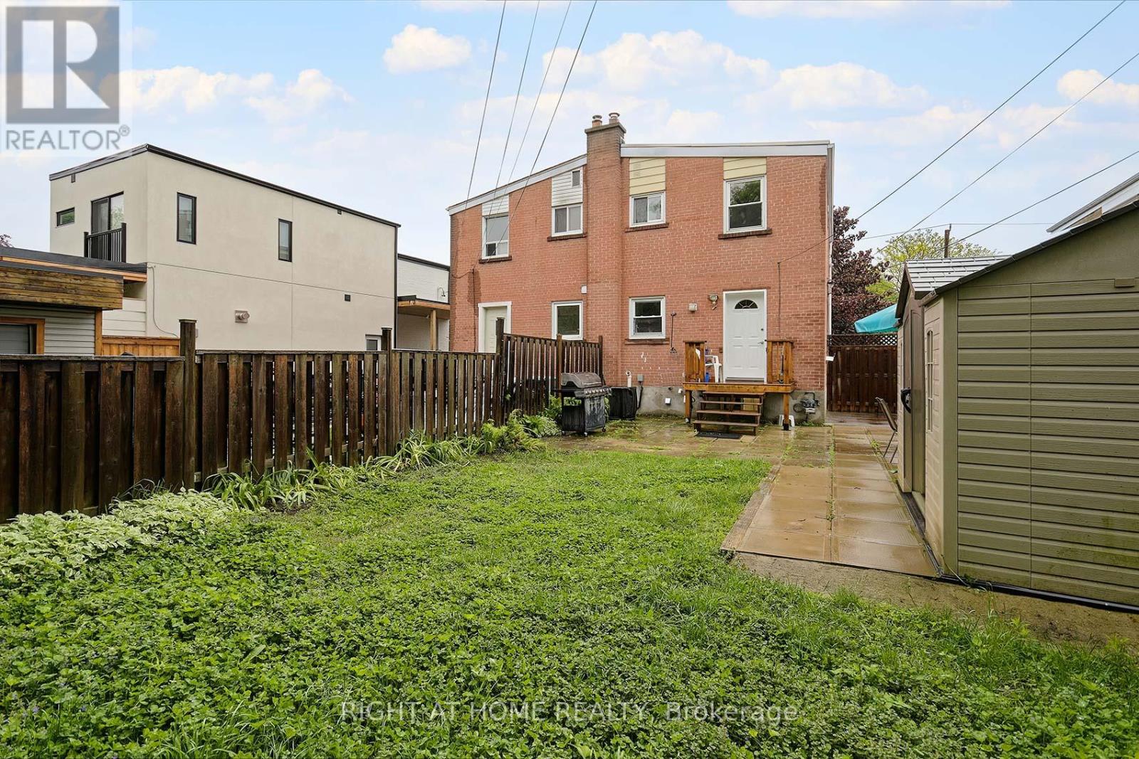 48 Van Stassen Boulevard, Toronto, Ontario  M6S 2N5 - Photo 37 - W12949612