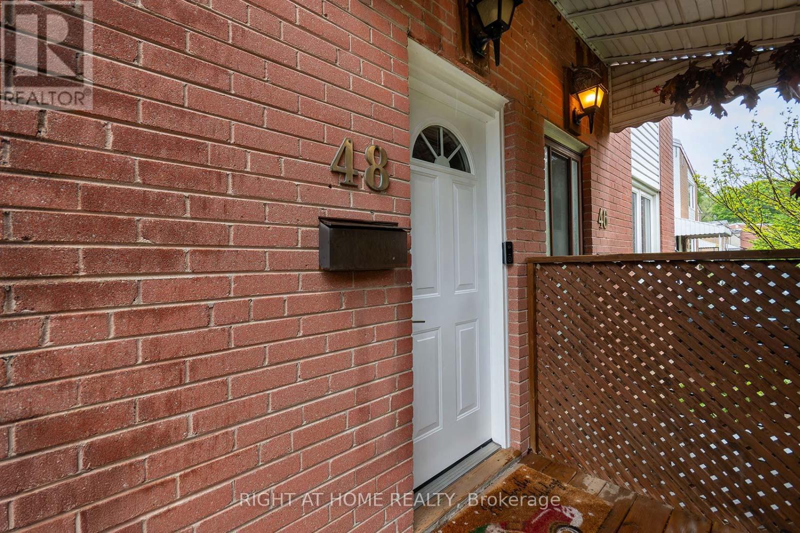 48 Van Stassen Boulevard, Toronto, Ontario  M6S 2N5 - Photo 6 - W12949612