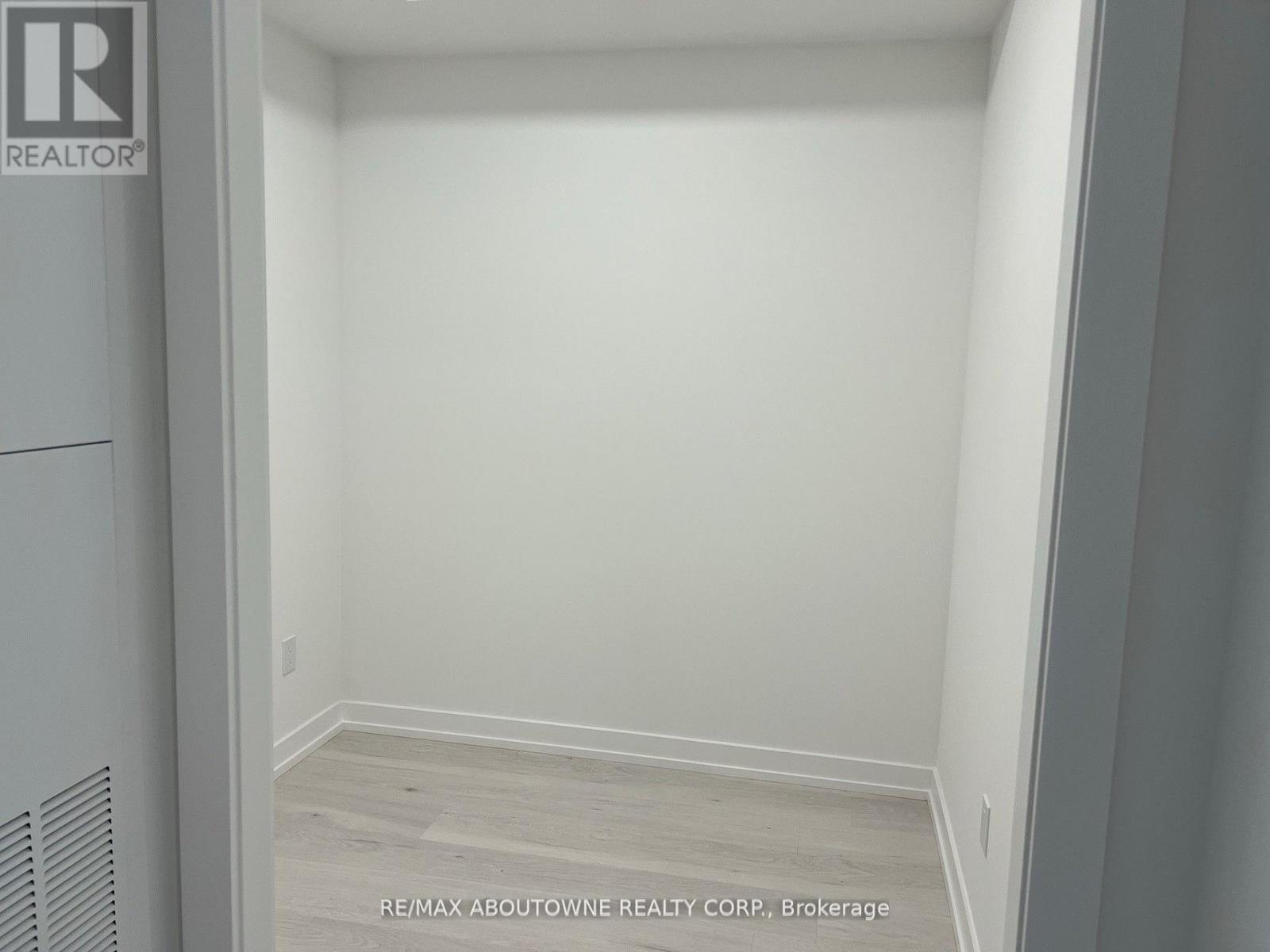 232 - 2501 Saw Whet Boulevard, Oakville, Ontario  L6M 5N2 - Photo 12 - W12949616