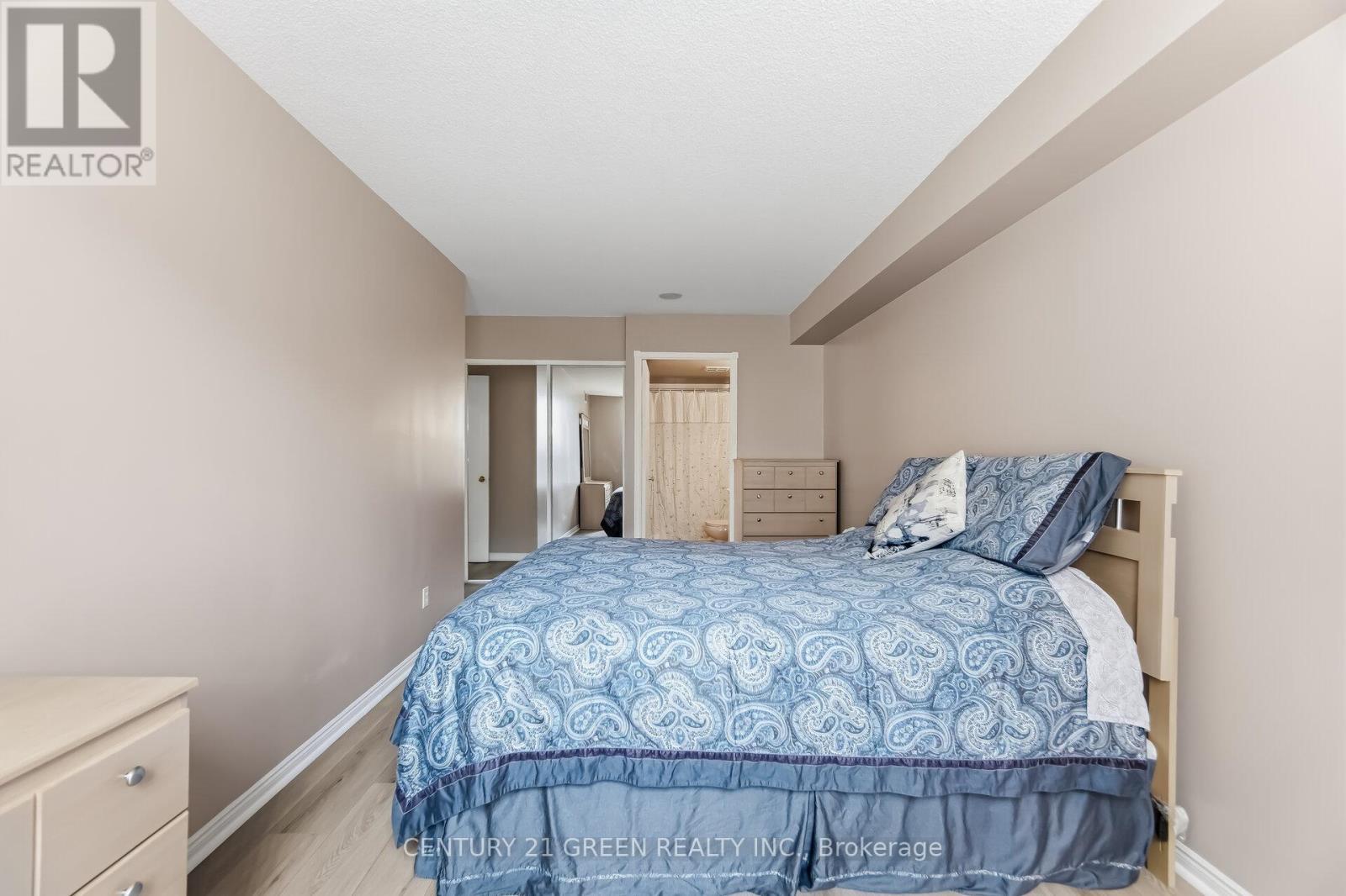 203 - 135 Hillcrest Avenue, Mississauga, Ontario  L5B 4B1 - Photo 25 - W12949648