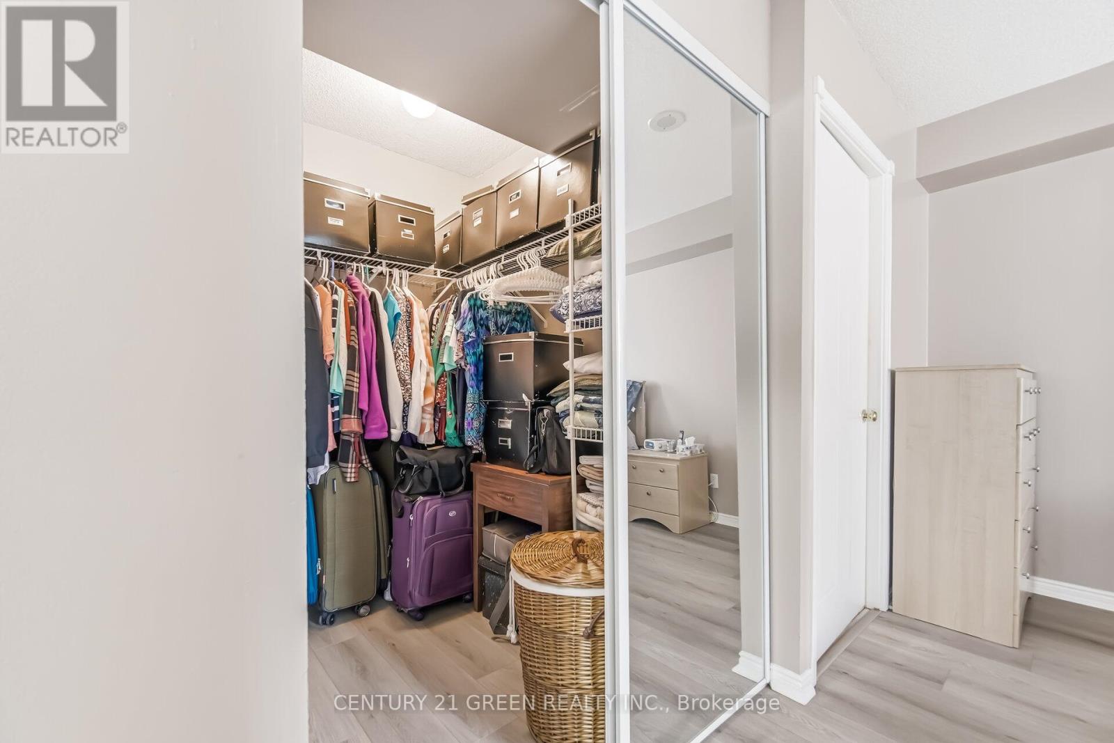 203 - 135 Hillcrest Avenue, Mississauga, Ontario  L5B 4B1 - Photo 28 - W12949648