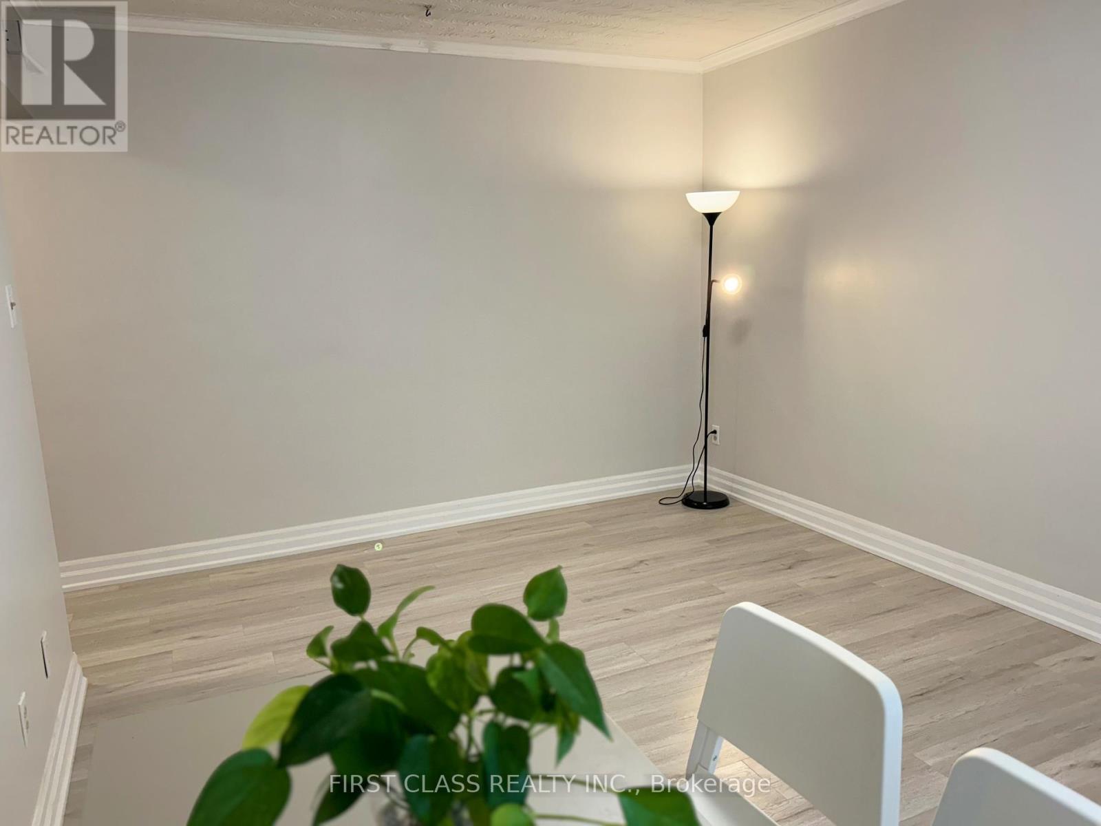 1 - 2910 Keele Street, Toronto, Ontario  M3M 2H1 - Photo 10 - W12949686