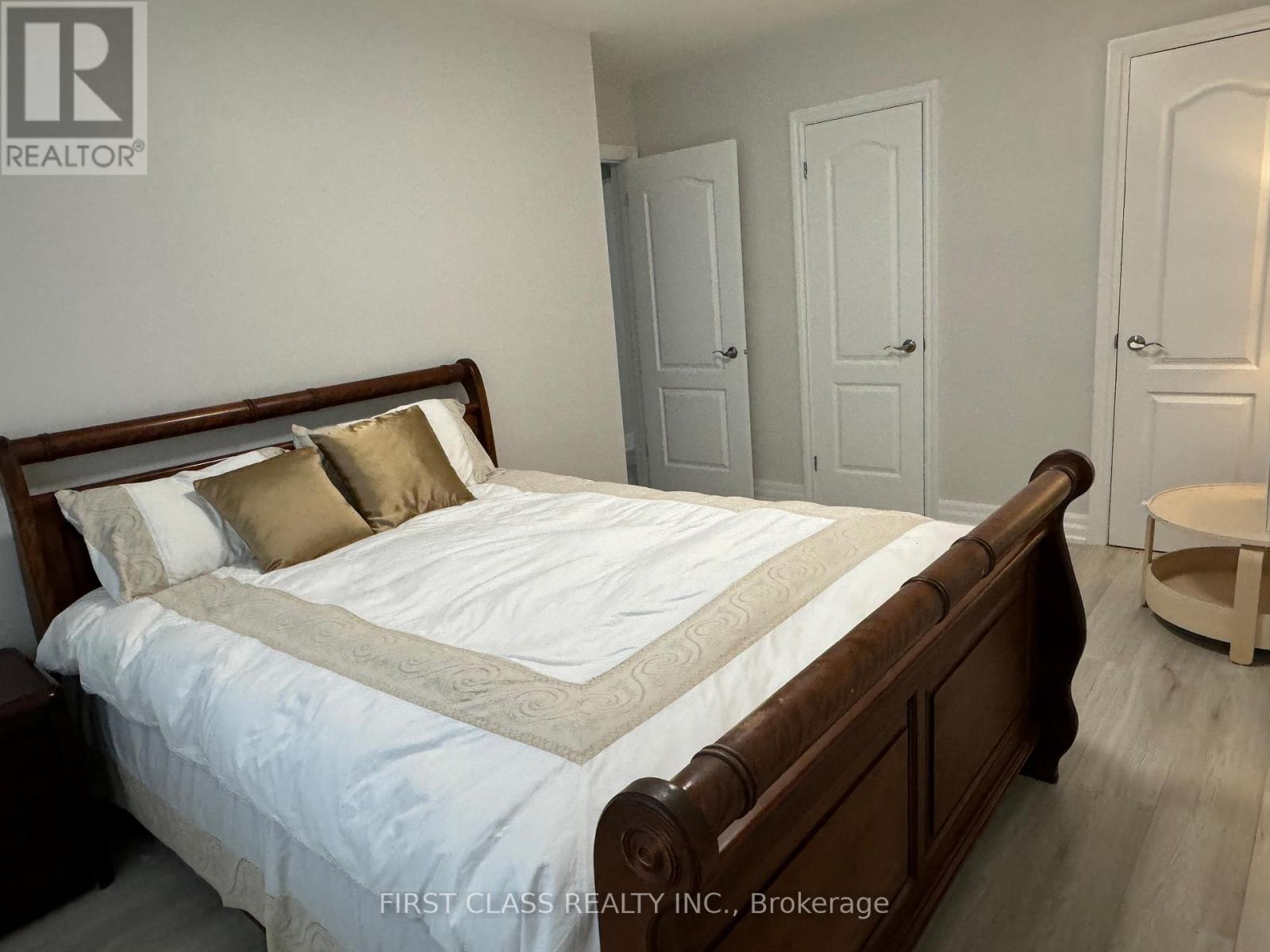 1 - 2910 Keele Street, Toronto, Ontario  M3M 2H1 - Photo 3 - W12949686
