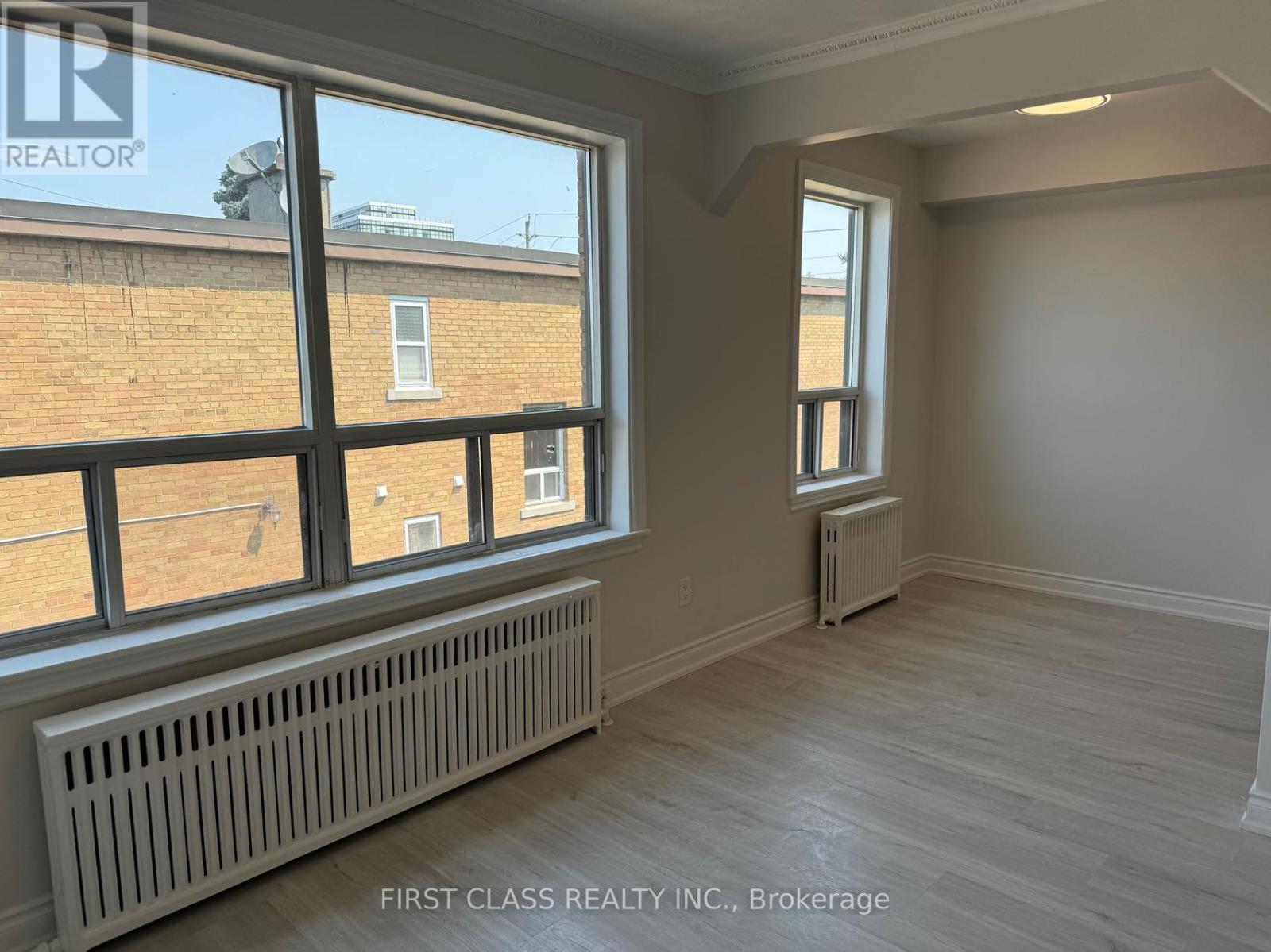 7 - 2910 Keele Street, Toronto, Ontario  M3M 2H1 - Photo 10 - W12949694