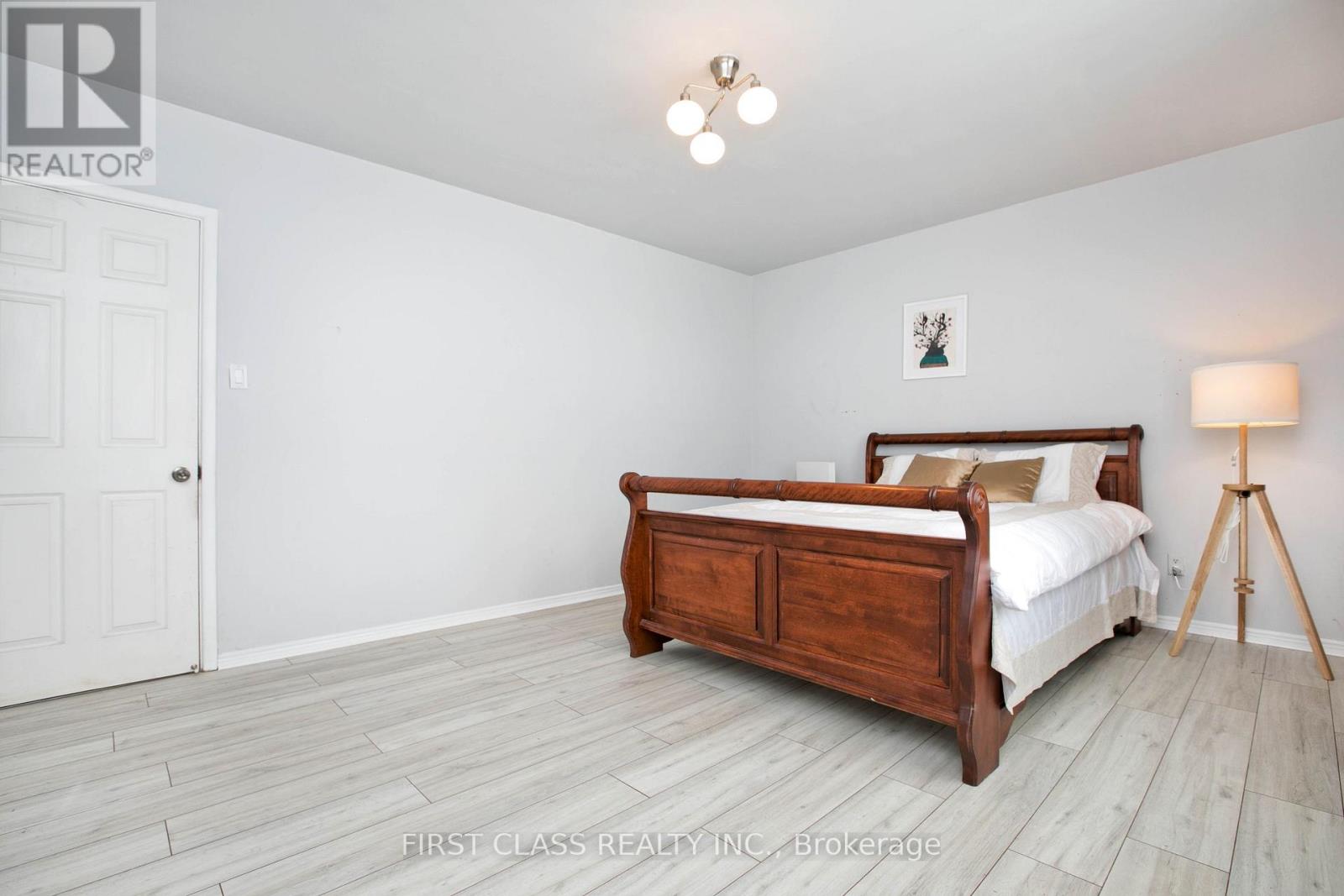 7 - 2910 Keele Street, Toronto, Ontario  M3M 2H1 - Photo 3 - W12949694