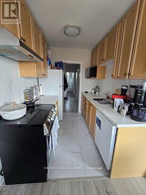7 - 2910 Keele Street, Toronto, Ontario  M3M 2H1 - Photo 5 - W12949694