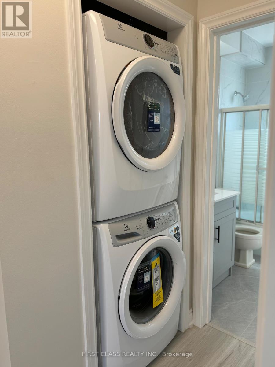 7 - 2910 Keele Street, Toronto, Ontario  M3M 2H1 - Photo 6 - W12949694