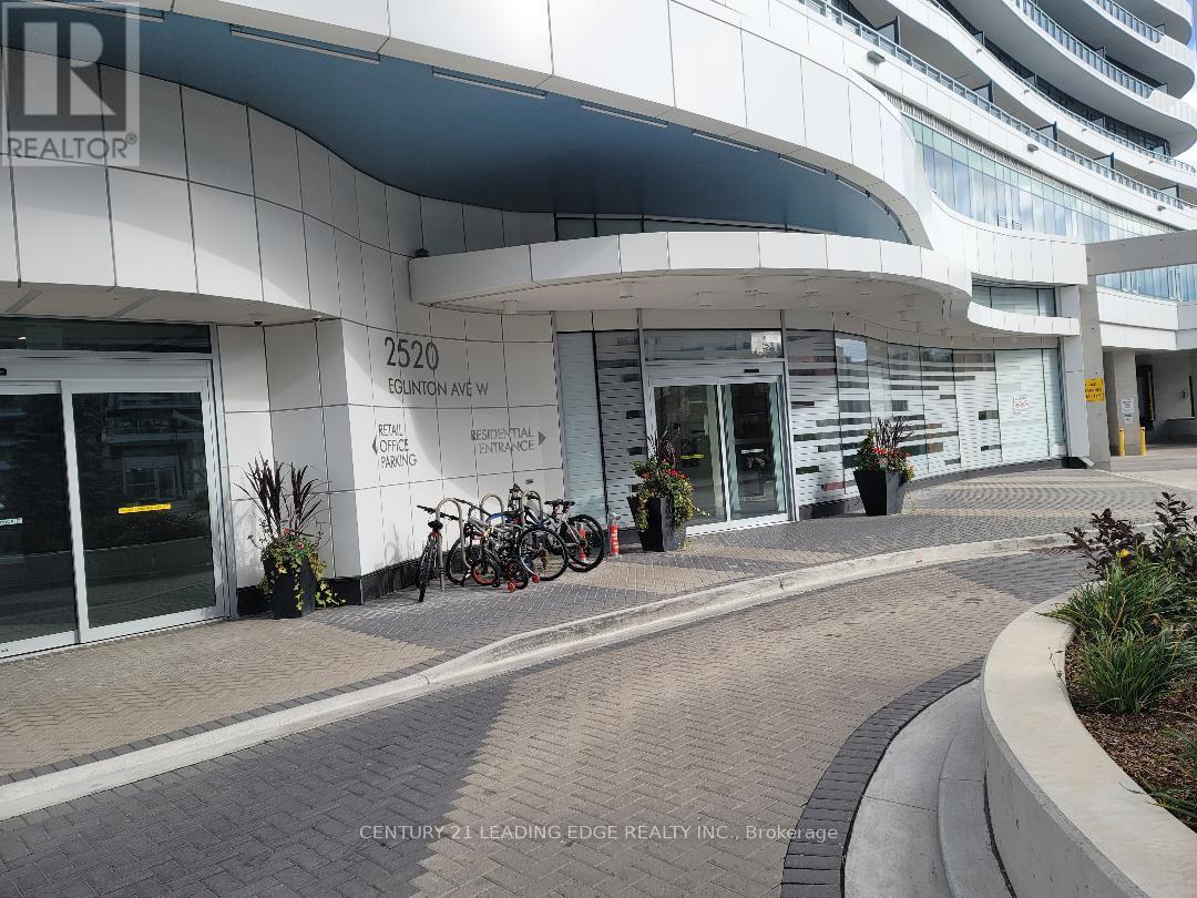 1016 - 2520 Eglinton Avenue W, Mississauga, Ontario  L5M 0Y4 - Photo 8 - W12949750