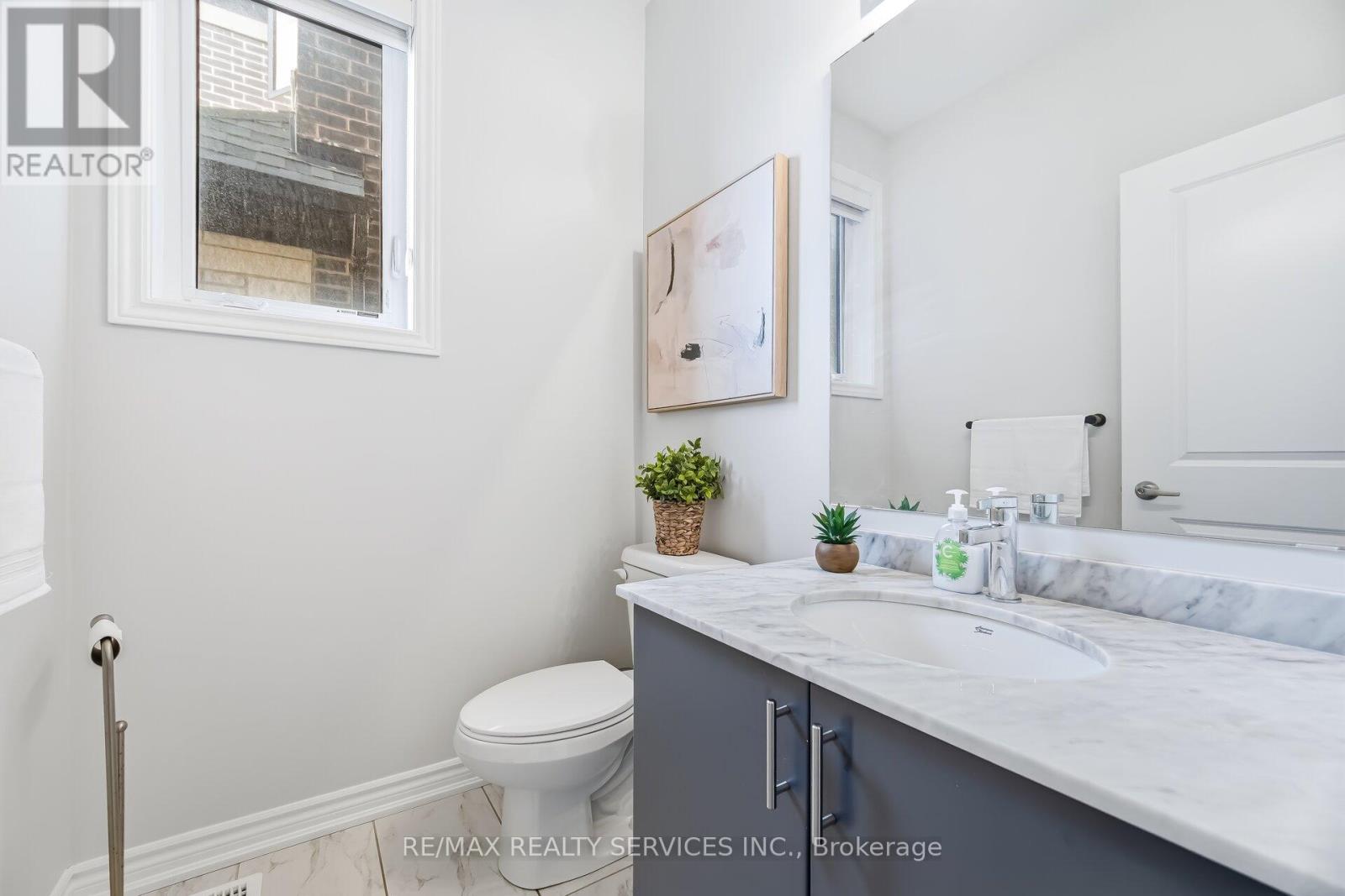 35 Del Grappa Street, Caledon, Ontario  L7C 1J6 - Photo 22 - W12949768