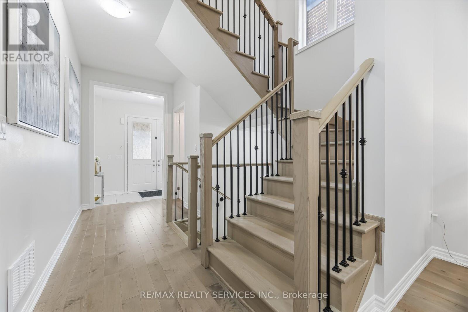 35 Del Grappa Street, Caledon, Ontario  L7C 1J6 - Photo 24 - W12949768