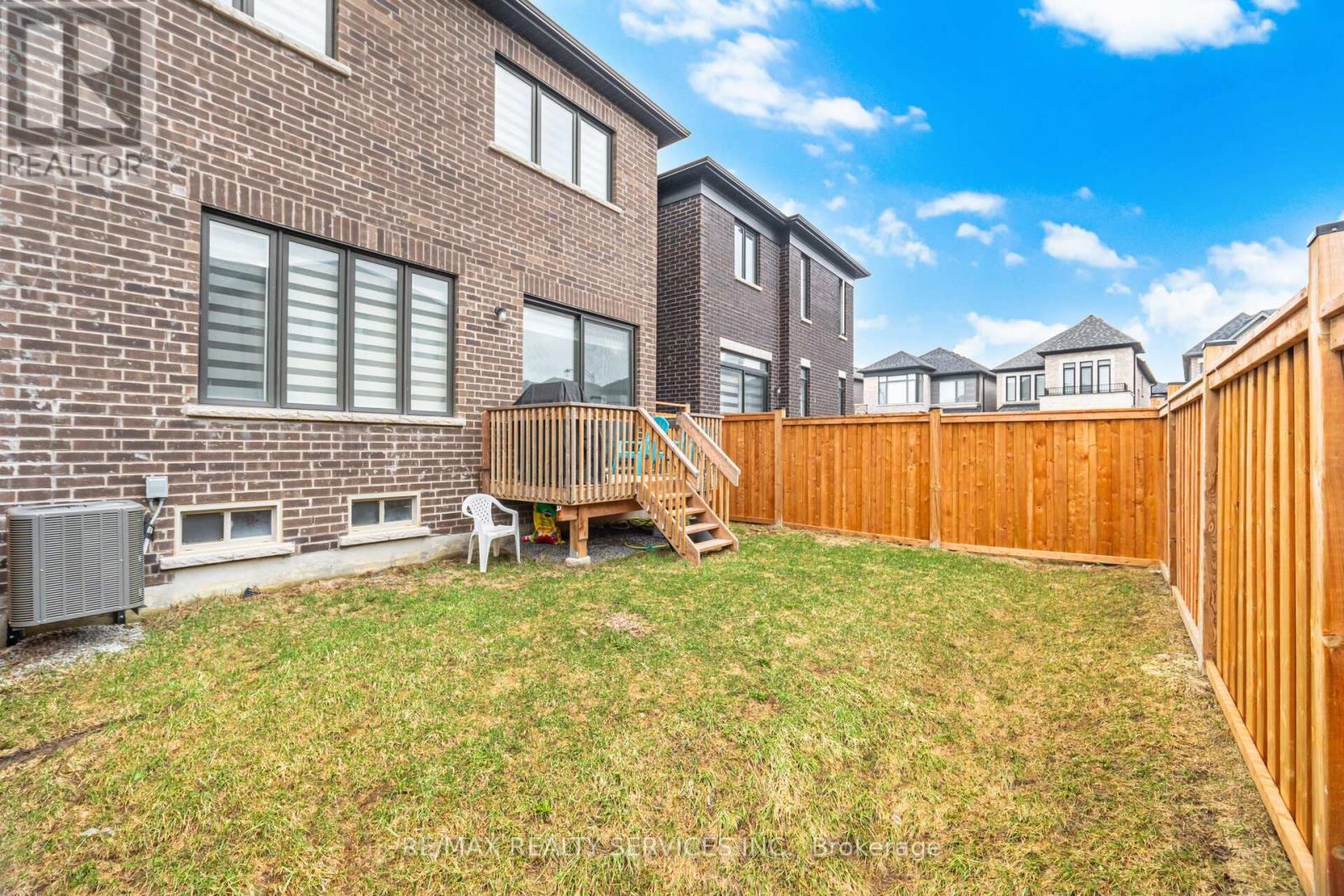 35 Del Grappa Street, Caledon, Ontario  L7C 1J6 - Photo 42 - W12949768