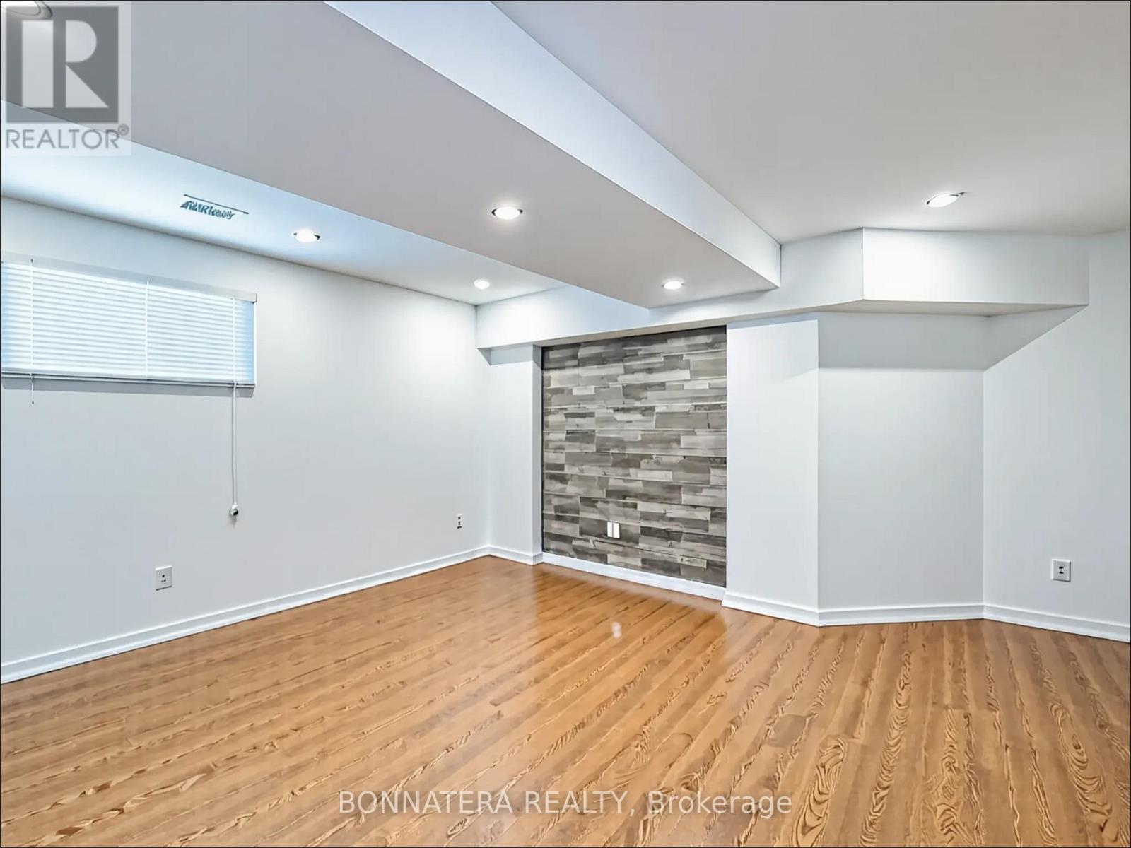 5471 Whitehorn Avenue, Mississauga, Ontario  L5V 1V5 - Photo 30 - W12949816