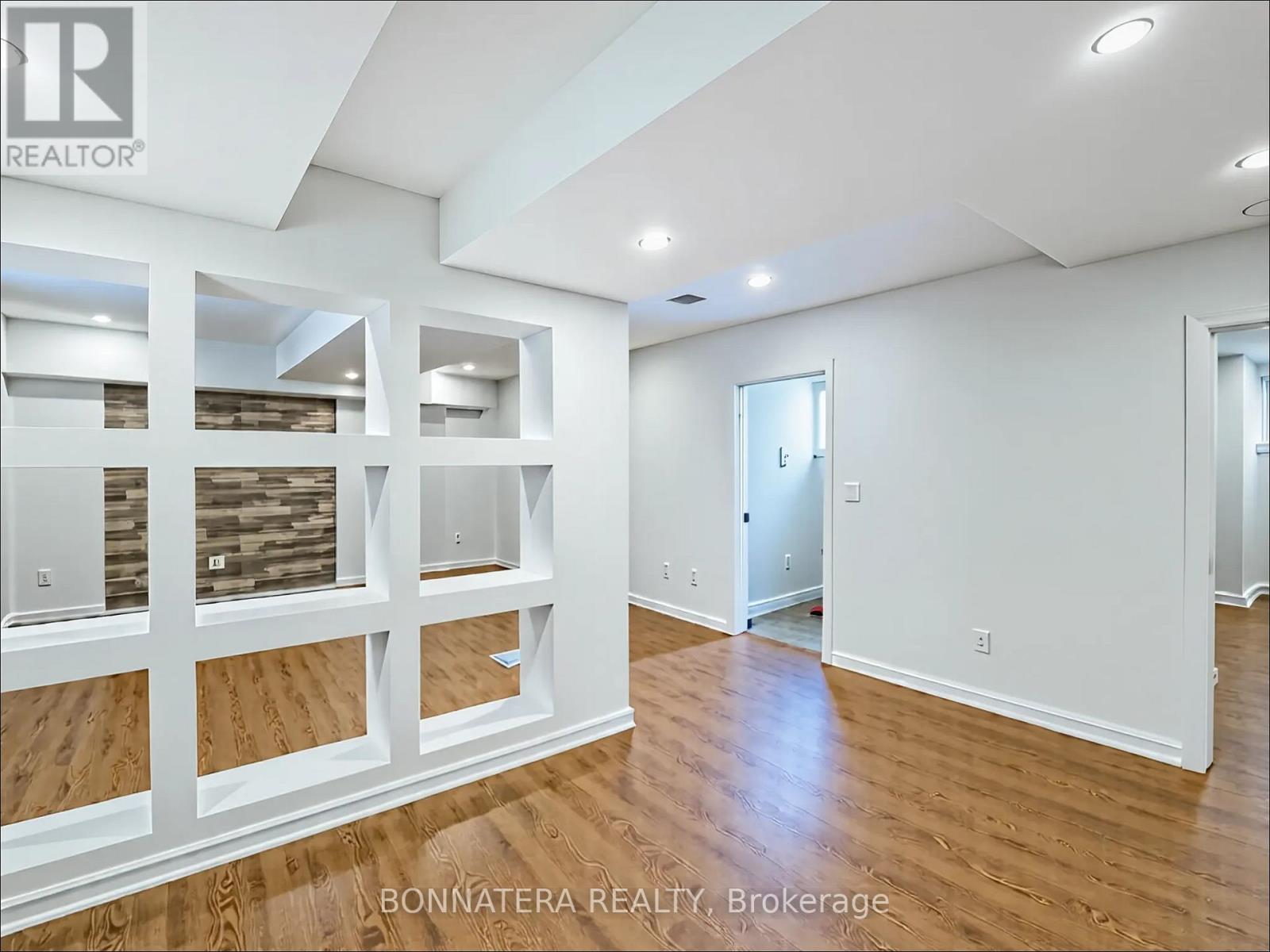 5471 Whitehorn Avenue, Mississauga, Ontario  L5V 1V5 - Photo 34 - W12949816