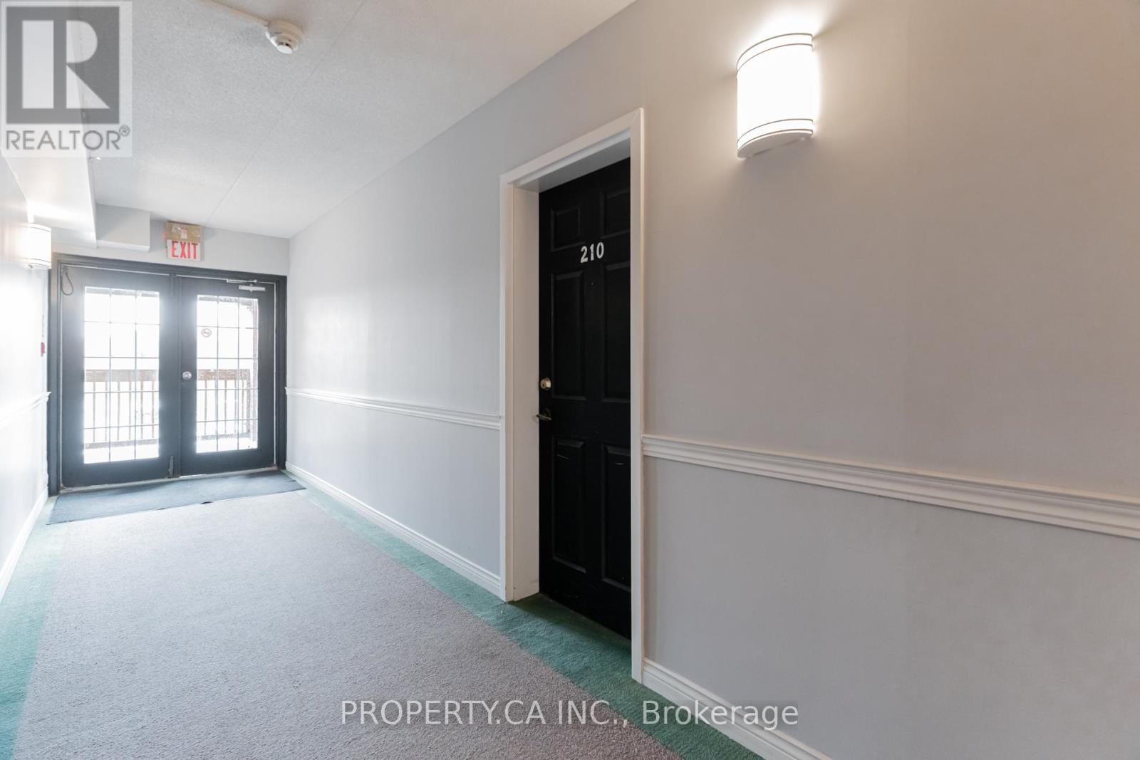 210 - 4005 Kilmer Drive, Burlington, Ontario  L7M 4M2 - Photo 10 - W12949822