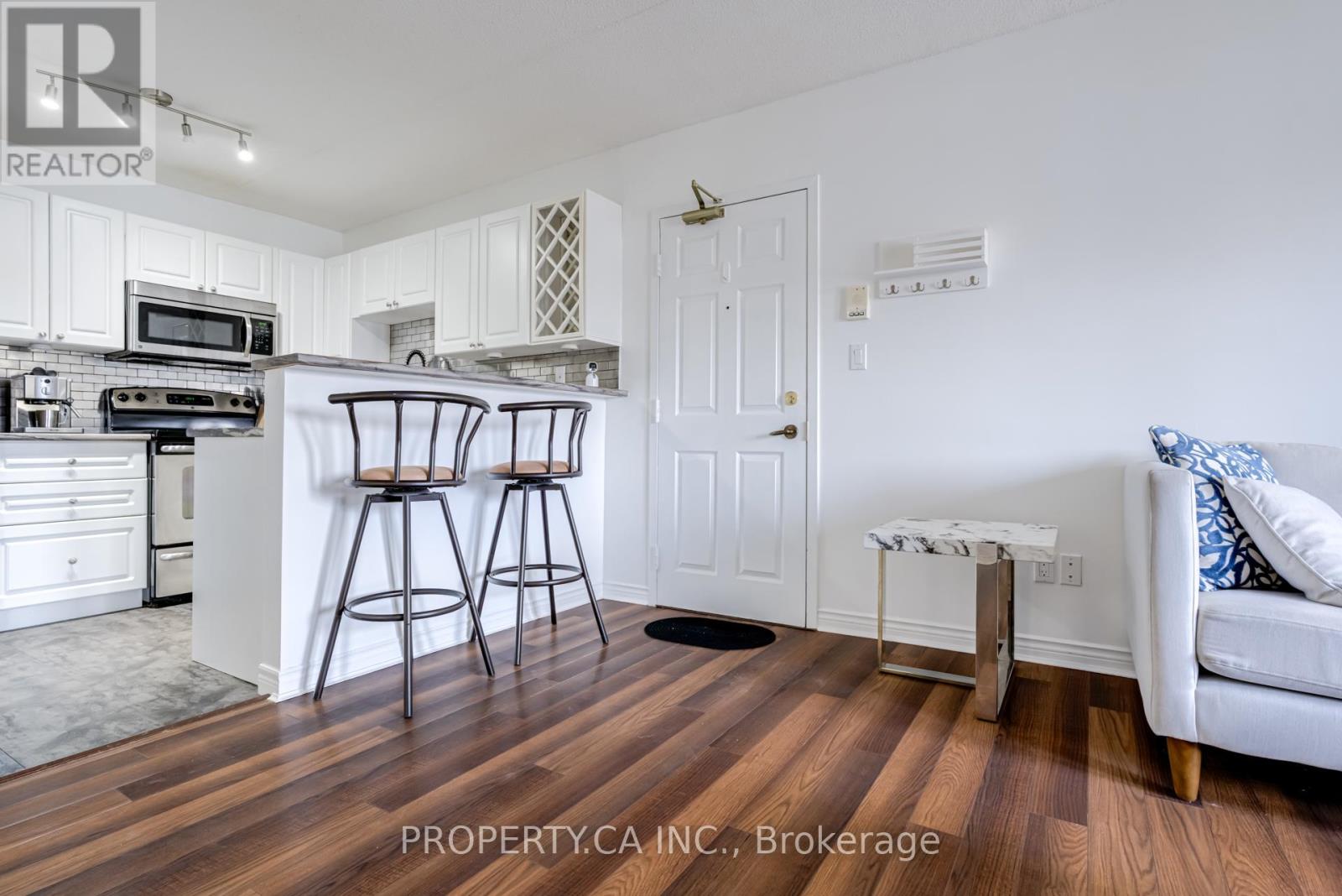 210 - 4005 Kilmer Drive, Burlington, Ontario  L7M 4M2 - Photo 12 - W12949822