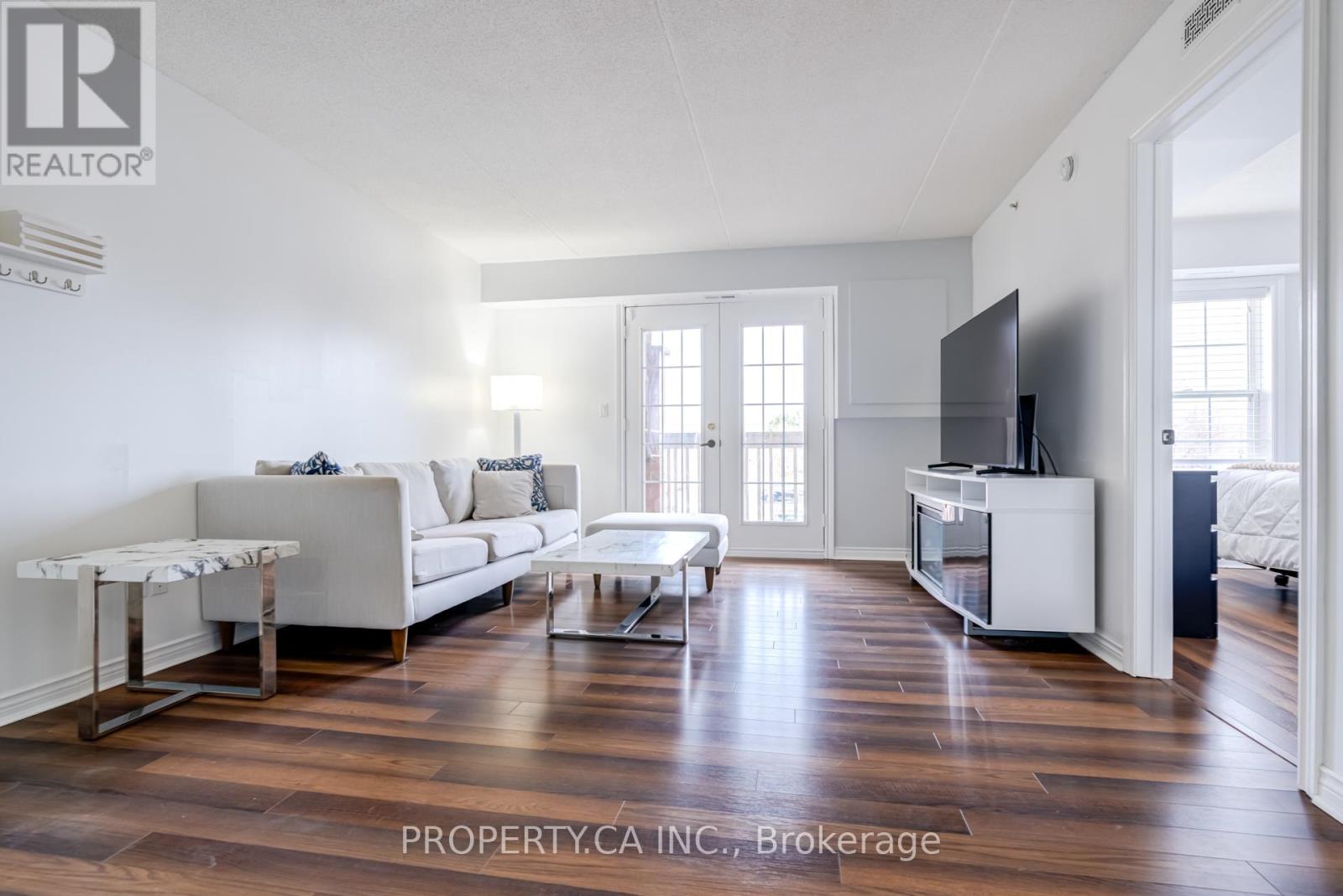 210 - 4005 Kilmer Drive, Burlington, Ontario  L7M 4M2 - Photo 14 - W12949822