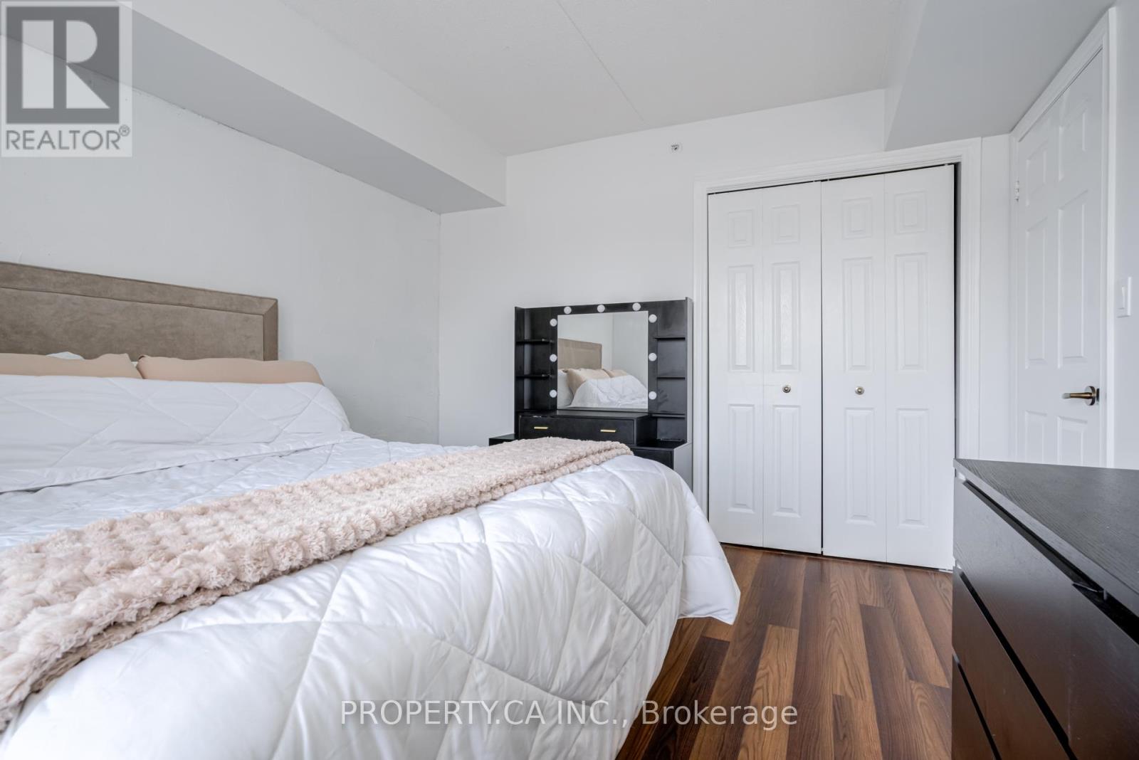 210 - 4005 Kilmer Drive, Burlington, Ontario  L7M 4M2 - Photo 24 - W12949822