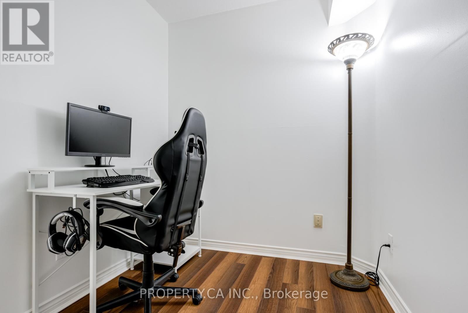 210 - 4005 Kilmer Drive, Burlington, Ontario  L7M 4M2 - Photo 26 - W12949822