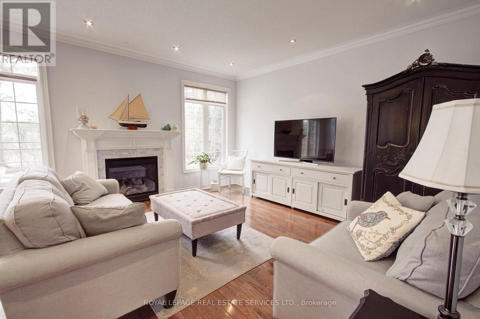 2219 Wuthering Heights Way, Oakville, Ontario  L6M 0A3 - Photo 17 - W12949848