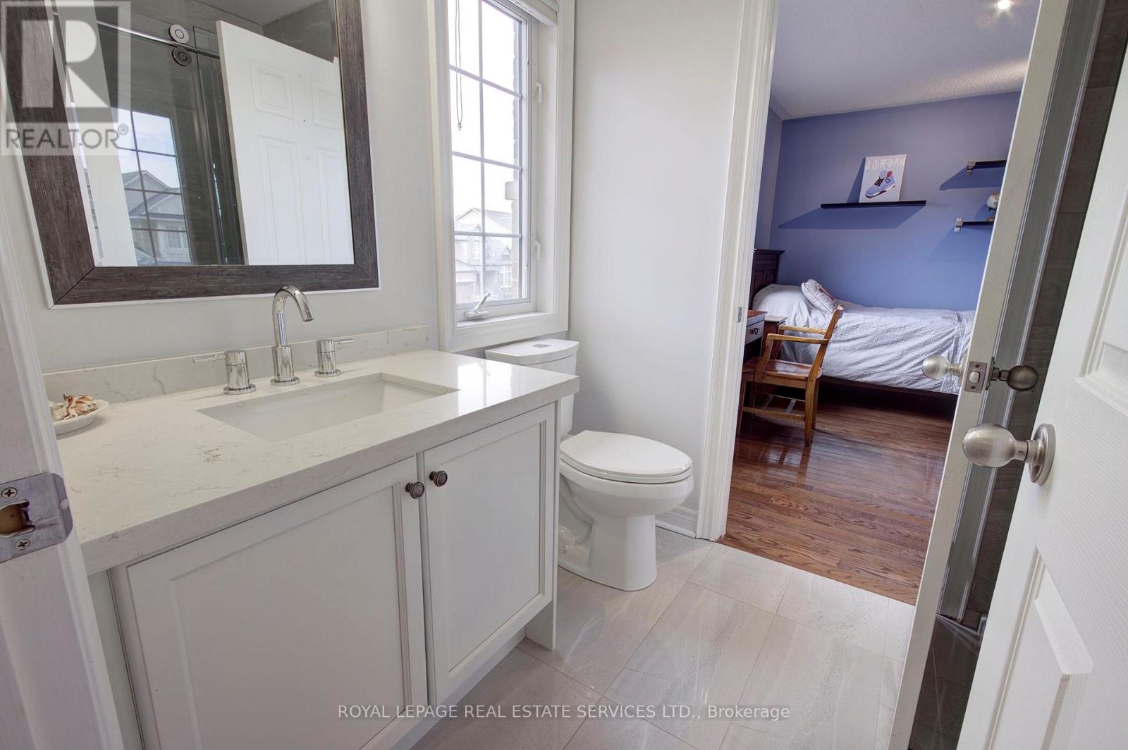 2219 Wuthering Heights Way, Oakville, Ontario  L6M 0A3 - Photo 27 - W12949848