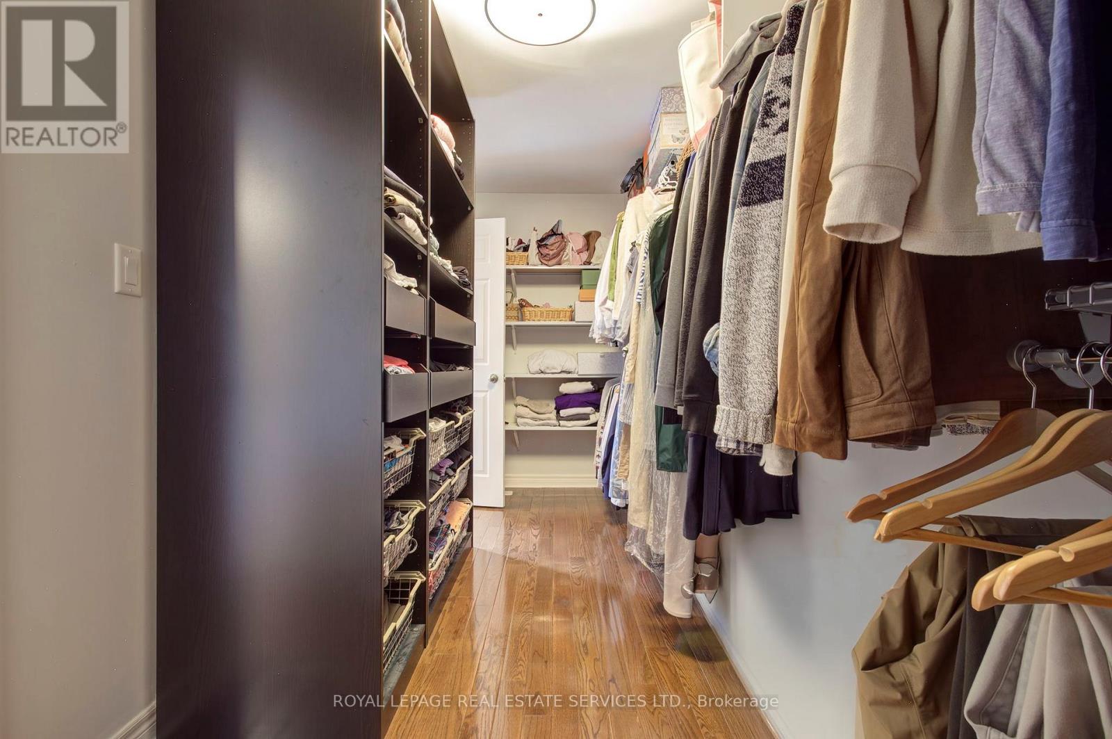 2219 Wuthering Heights Way, Oakville, Ontario  L6M 0A3 - Photo 36 - W12949848