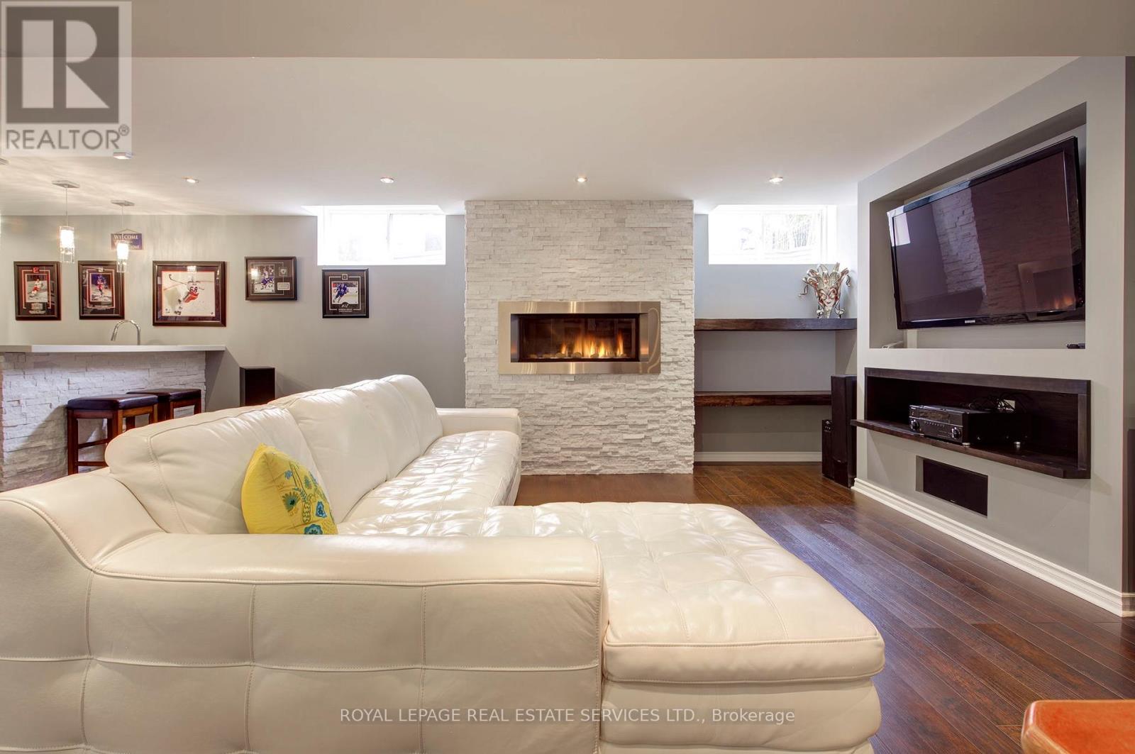 2219 Wuthering Heights Way, Oakville, Ontario  L6M 0A3 - Photo 39 - W12949848