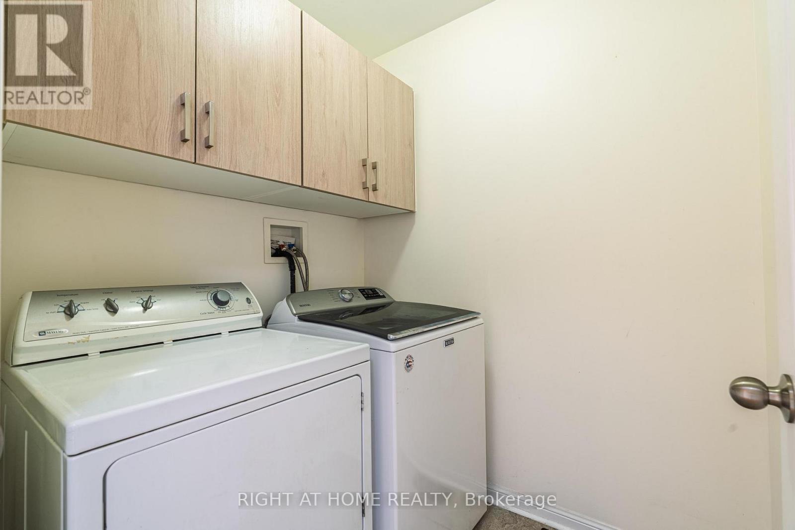 71 Herdwick Street, Brampton, Ontario  L6S 6L6 - Photo 11 - W12949890