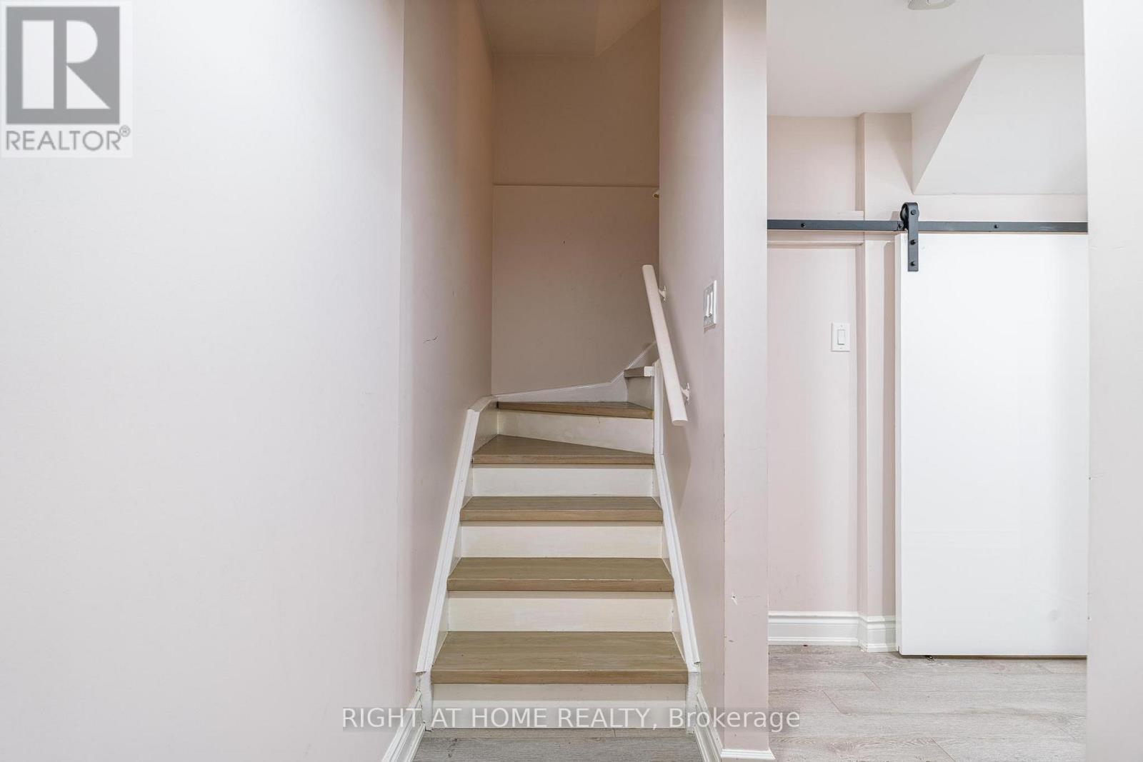 71 Herdwick Street, Brampton, Ontario  L6S 6L6 - Photo 12 - W12949890