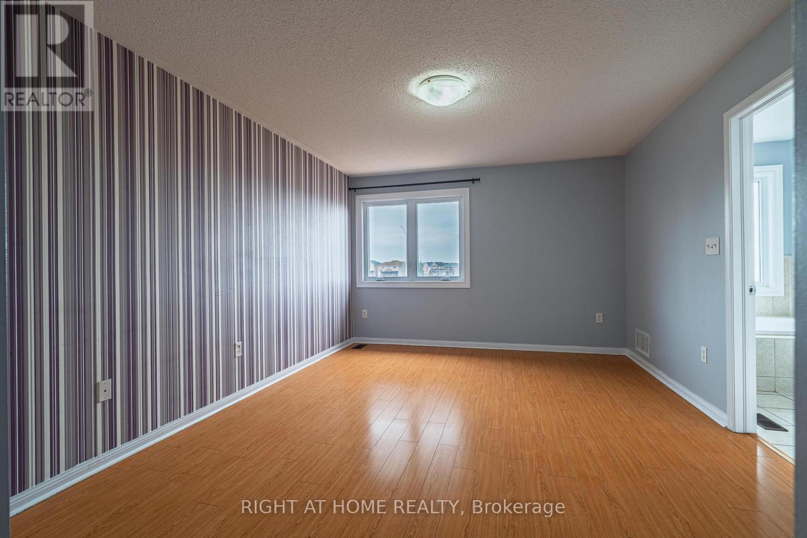 71 Herdwick Street, Brampton, Ontario  L6S 6L6 - Photo 9 - W12949890