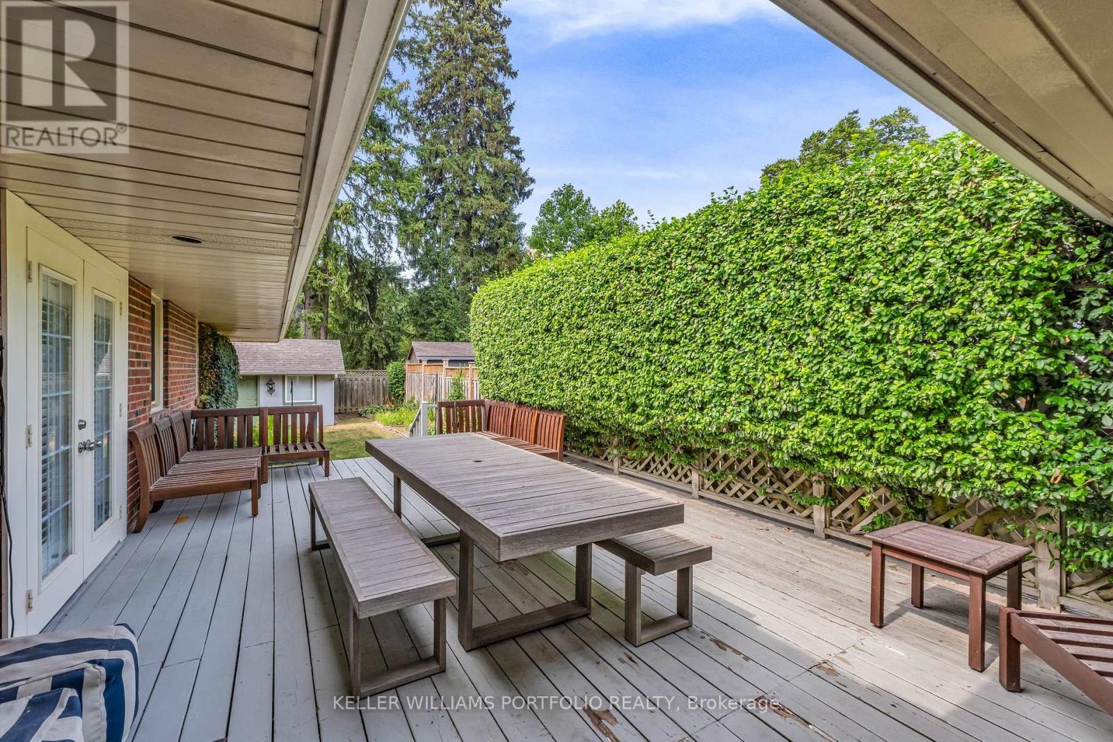 1123 Lakeshore Road E, Oakville, Ontario  L6J 1K9 - Photo 40 - W12949898