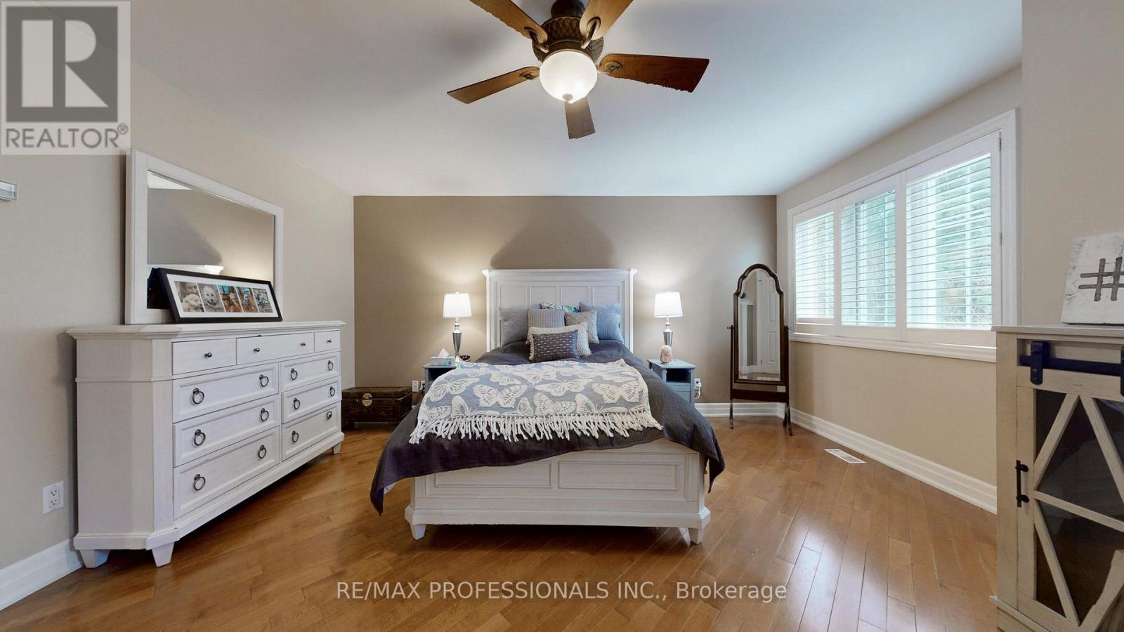 544d Scarlett Road, Toronto, Ontario  M9P 2S2 - Photo 21 - W12949940