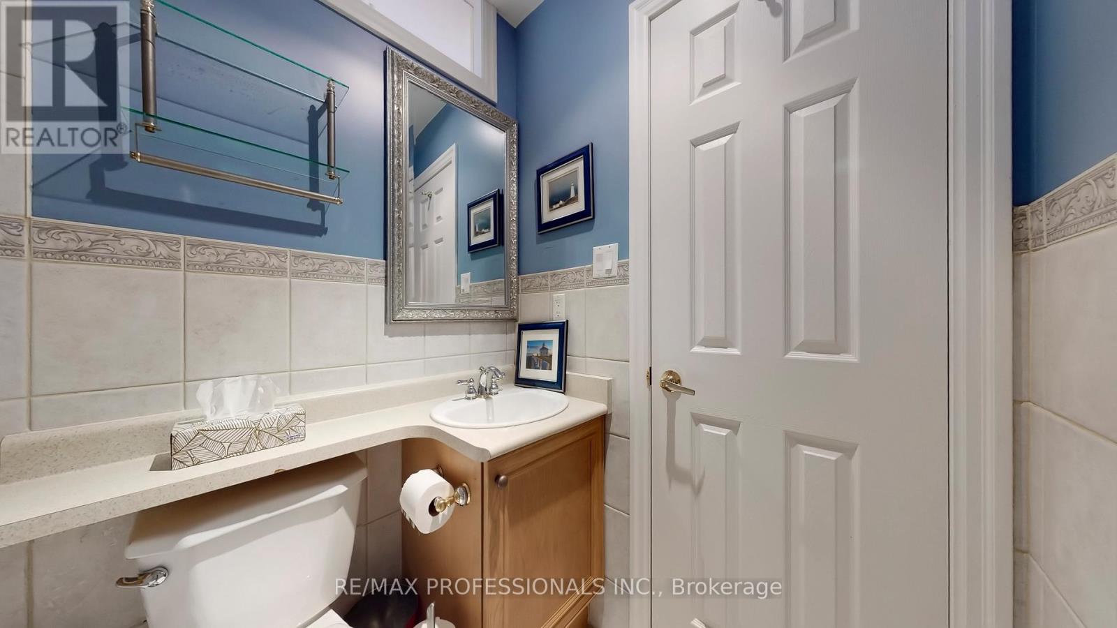 544d Scarlett Road, Toronto, Ontario  M9P 2S2 - Photo 35 - W12949940