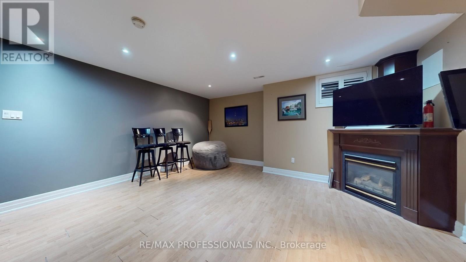 544d Scarlett Road, Toronto, Ontario  M9P 2S2 - Photo 37 - W12949940