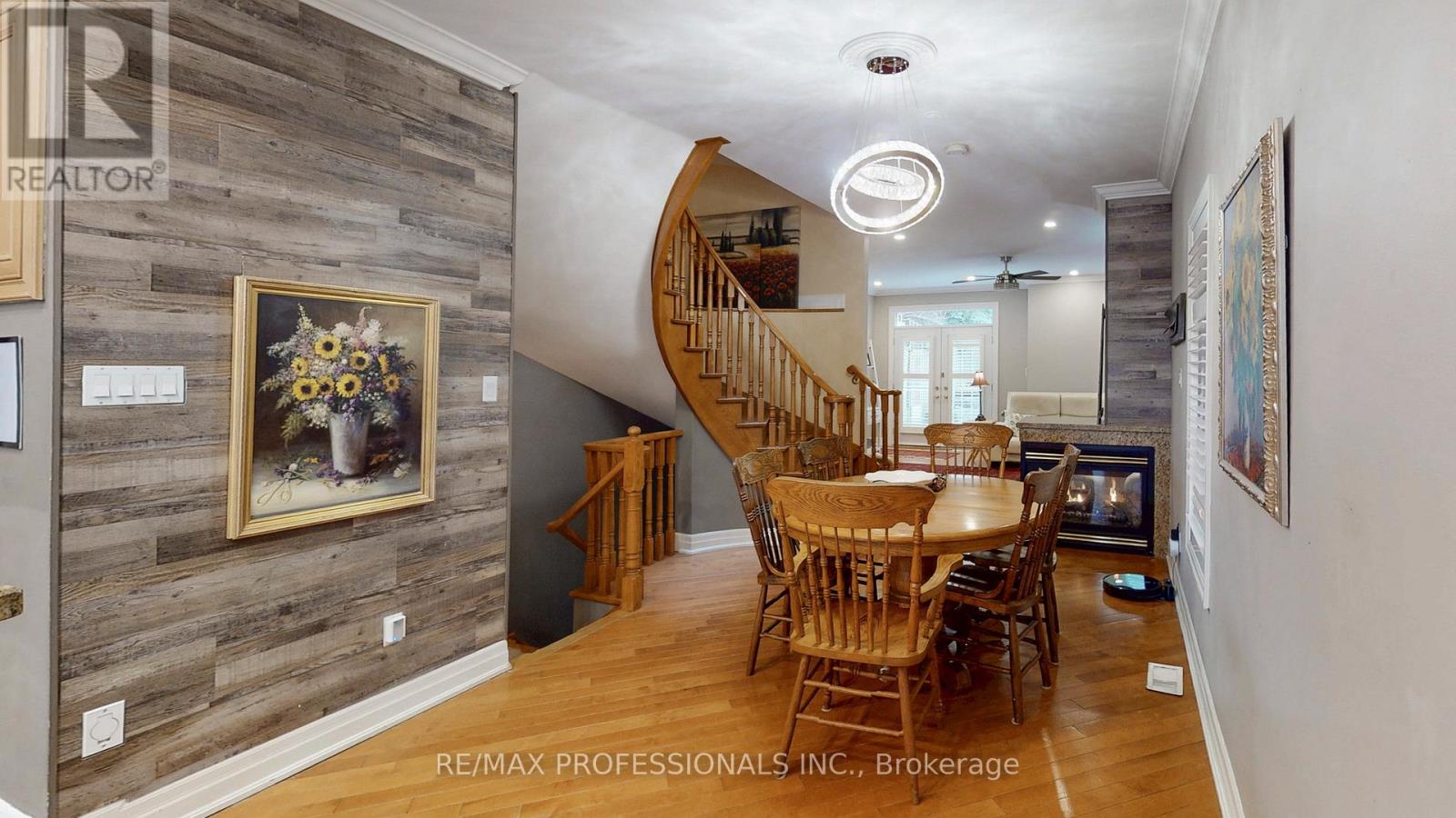 544d Scarlett Road, Toronto, Ontario  M9P 2S2 - Photo 9 - W12949940