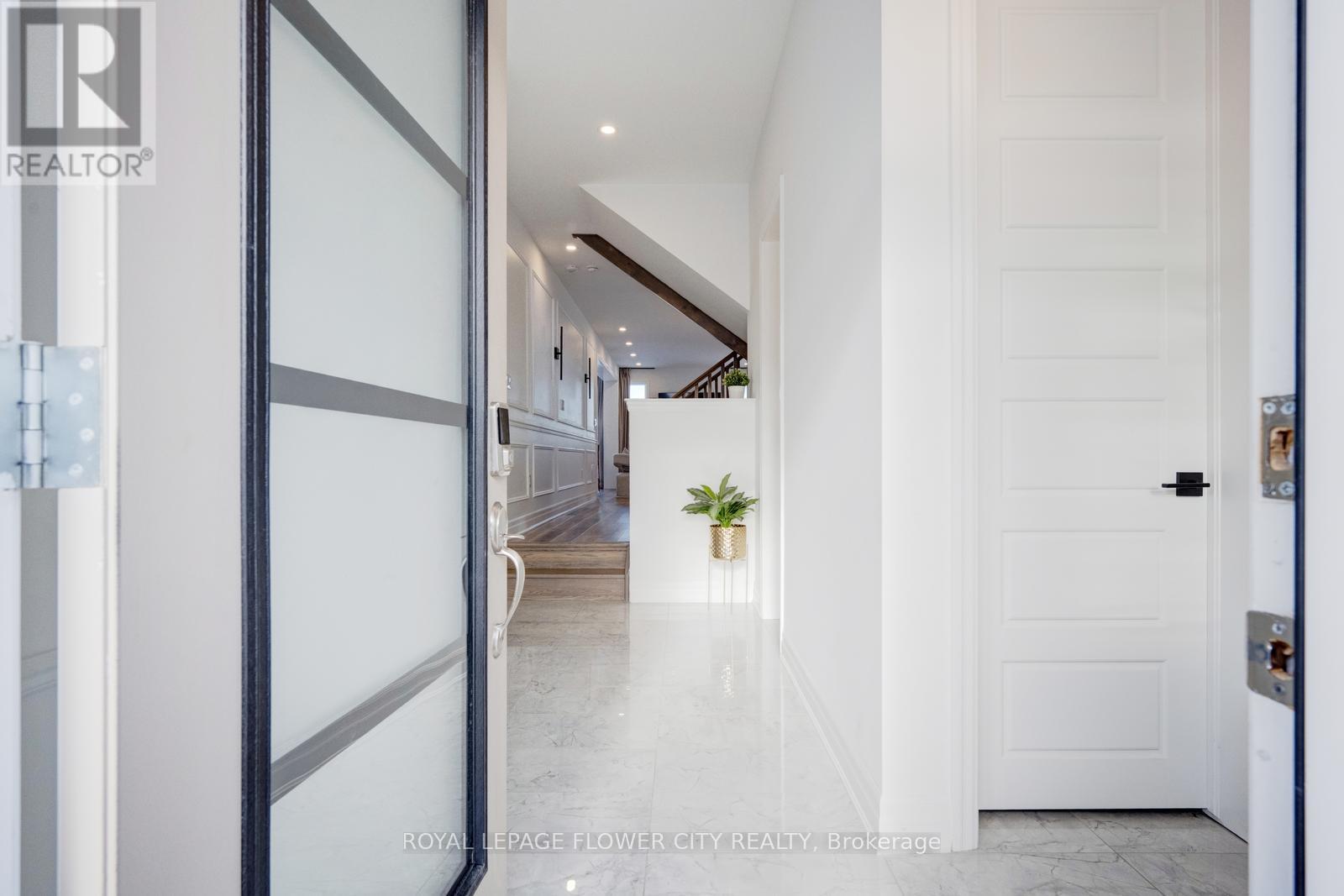 1195 Stirling Todd Terrace, Milton, Ontario  L9E 2E2 - Photo 2 - W12949964