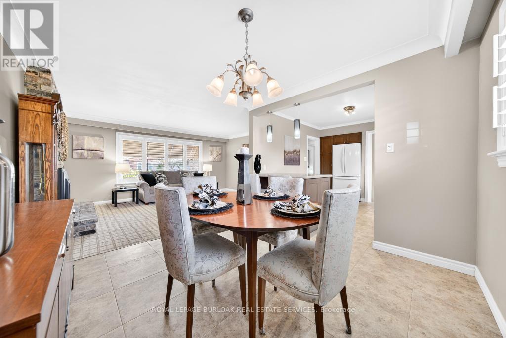 2205 Joyce Street, Burlington, Ontario  L7R 2B6 - Photo 14 - W12949972