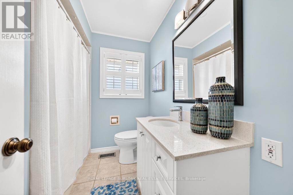 2205 Joyce Street, Burlington, Ontario  L7R 2B6 - Photo 22 - W12949972