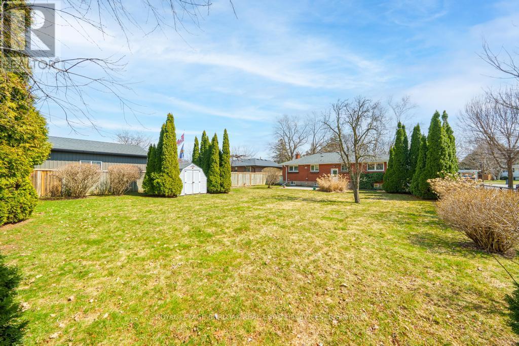 2205 Joyce Street, Burlington, Ontario  L7R 2B6 - Photo 39 - W12949972