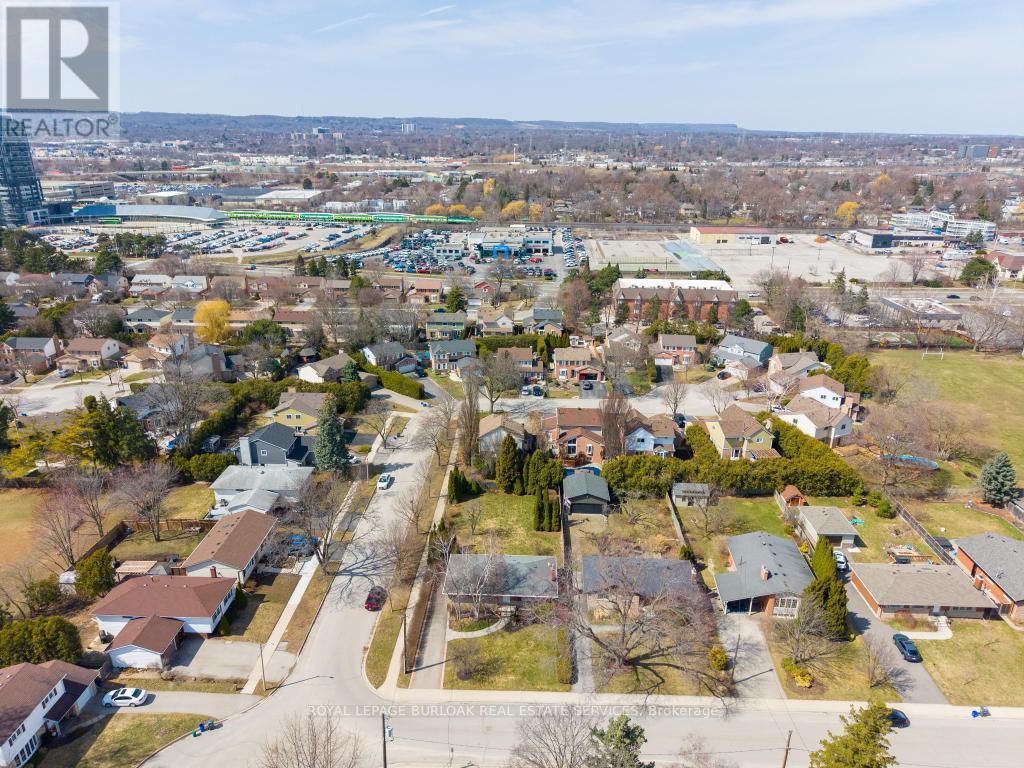 2205 Joyce Street, Burlington, Ontario  L7R 2B6 - Photo 47 - W12949972