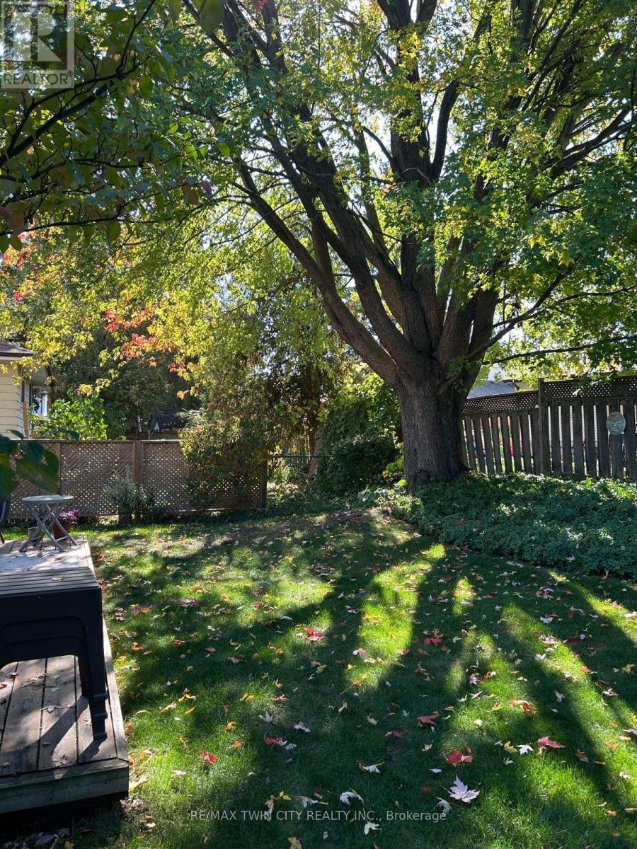 8 Wildflower Lane, Brantford, Ontario  N3R 6B4 - Photo 41 - X12752180