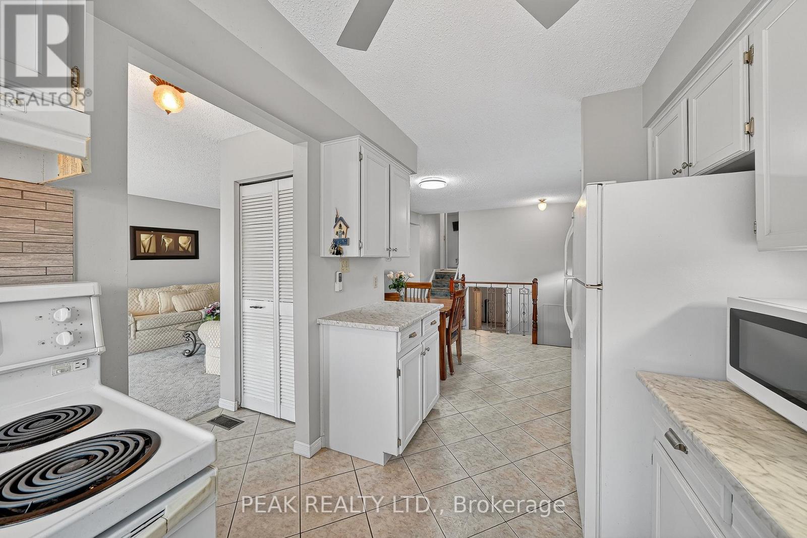 Unknown Address, ,     - Photo 11 - X12949568