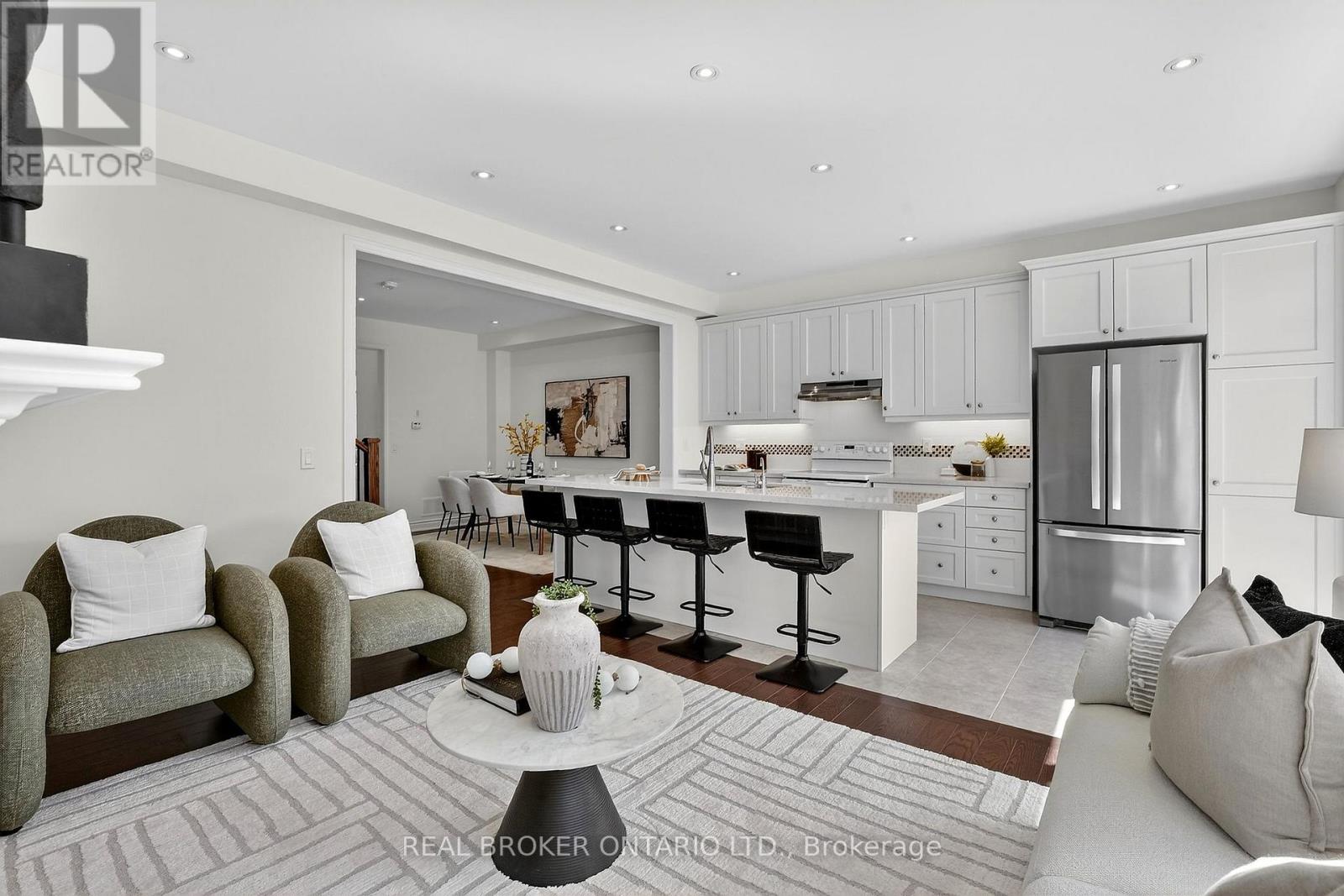 4 Beasley Grove, Hamilton, Ontario  L9K 0J7 - Photo 2 - X12949670