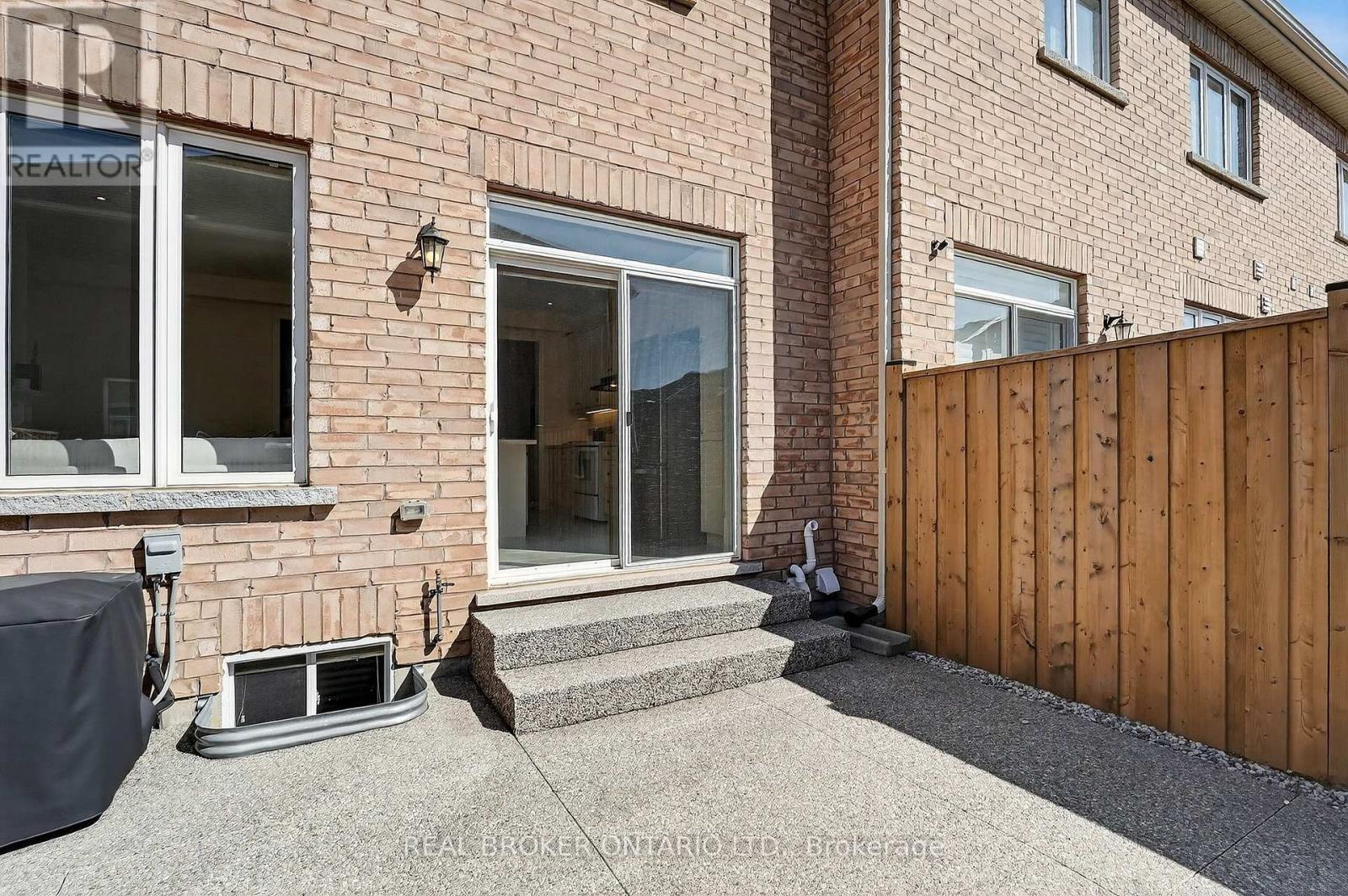 4 Beasley Grove, Hamilton, Ontario  L9K 0J7 - Photo 39 - X12949670