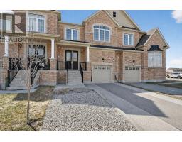 4 BEASLEY GROVE, Hamilton, Ontario