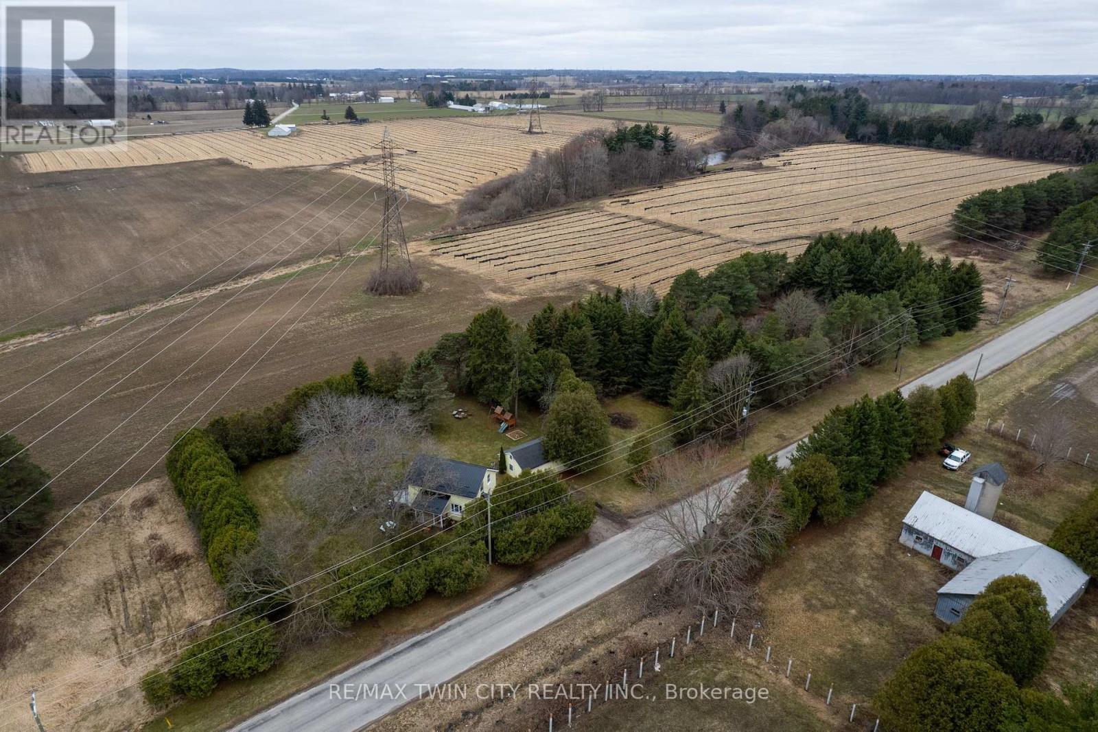 18 Mcgill Road, Brant, Ontario  N0E 1K0 - Photo 12 - X12949698