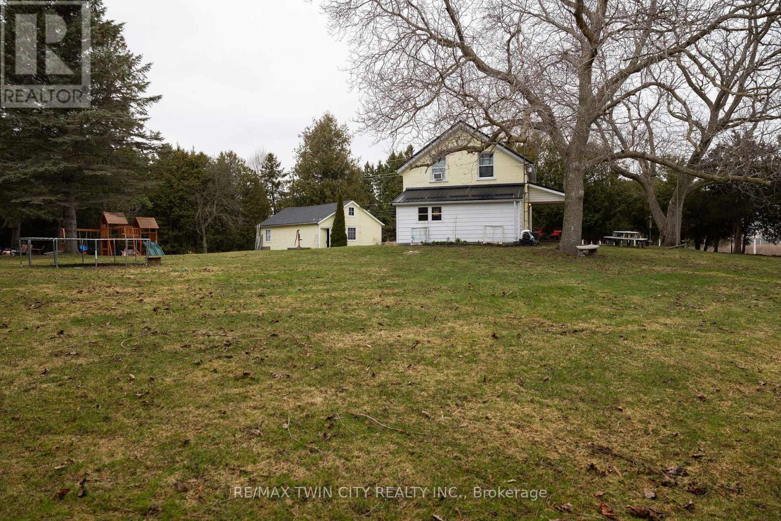 18 Mcgill Road, Brant, Ontario  N0E 1K0 - Photo 5 - X12949698