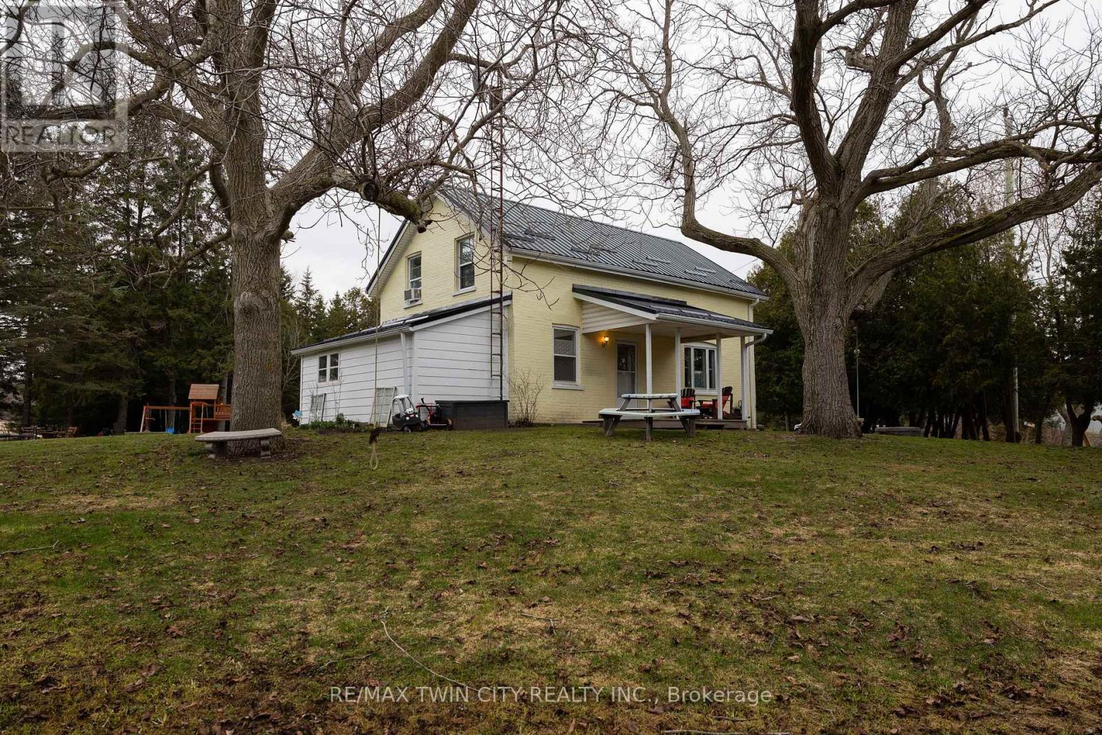 18 Mcgill Road, Brant, Ontario  N0E 1K0 - Photo 6 - X12949698