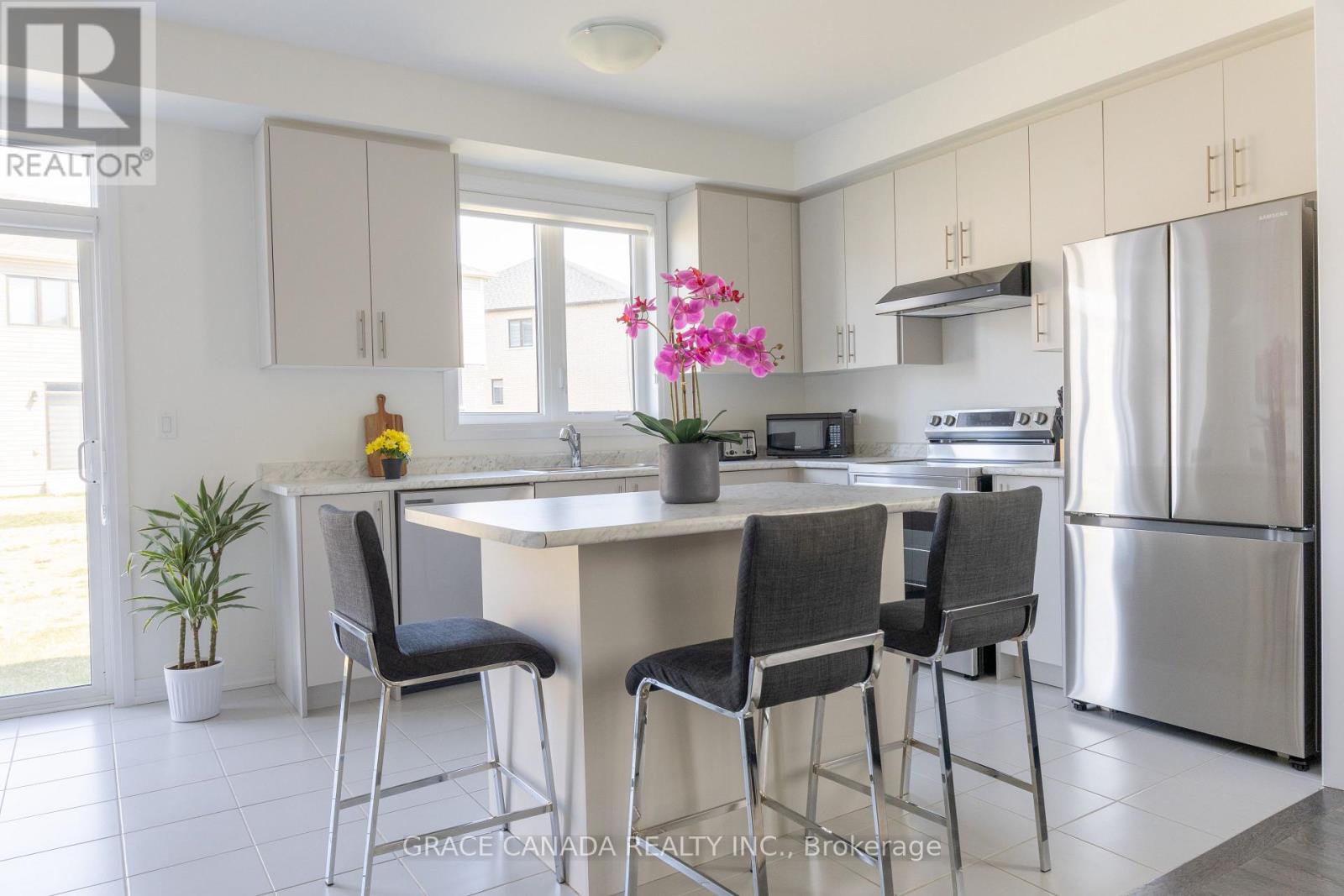 16 Brighton Lane, Thorold, Ontario  L2V 0P2 - Photo 15 - X12949766